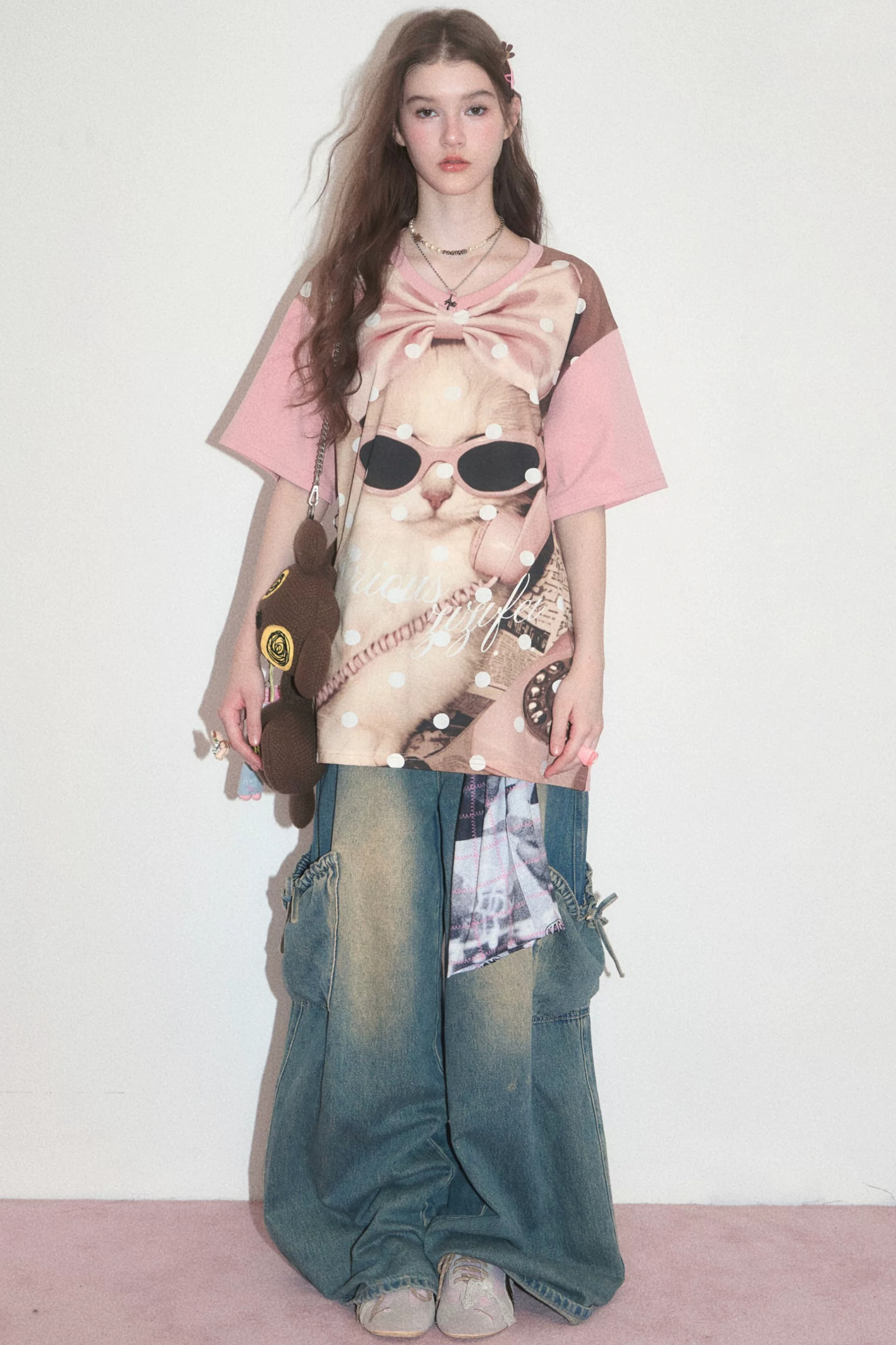 Rosa gepunktetes T-Shirt mit Katzenmotiv
