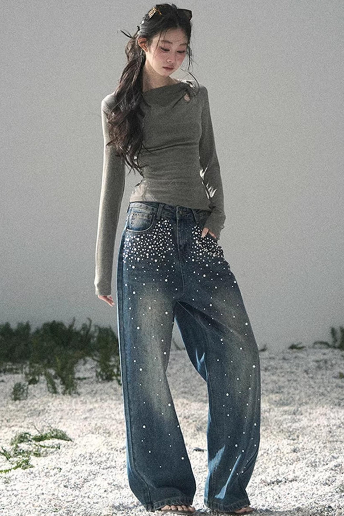 Pantalon en jean bleu clair perlé