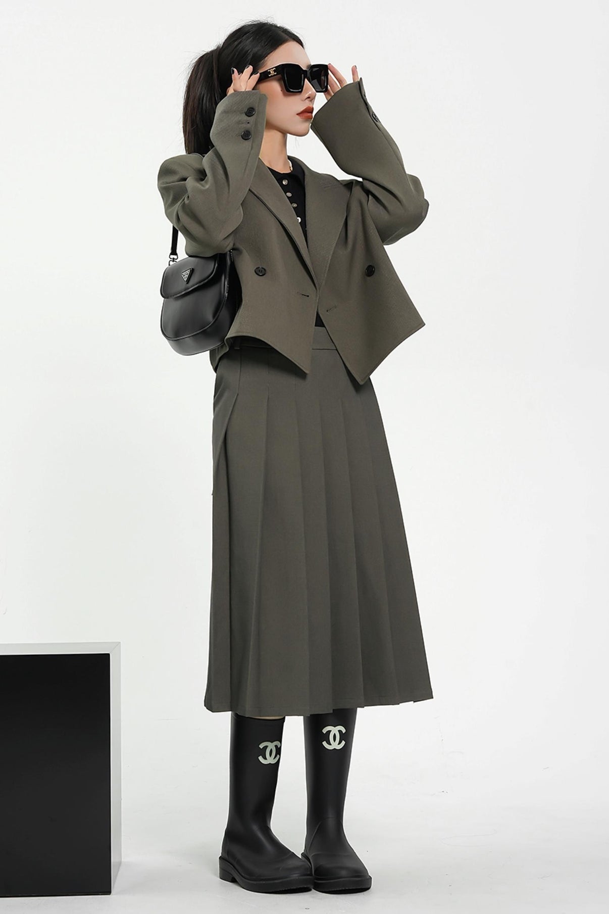 High-waisted A-line versatile mid-length slimming pleated skirt