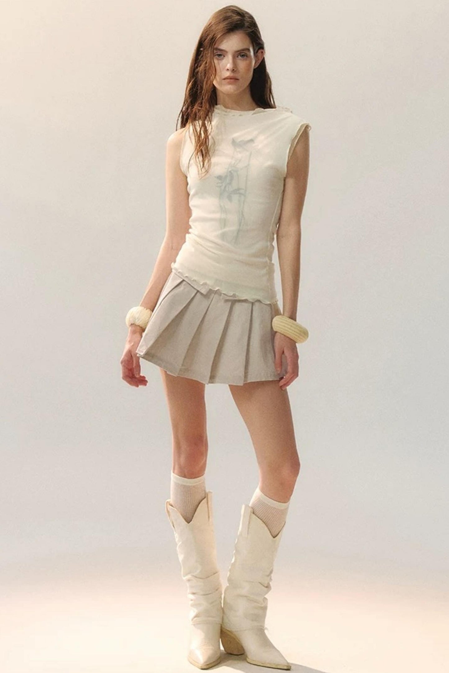 Starry Embroidered Pleated Skirt