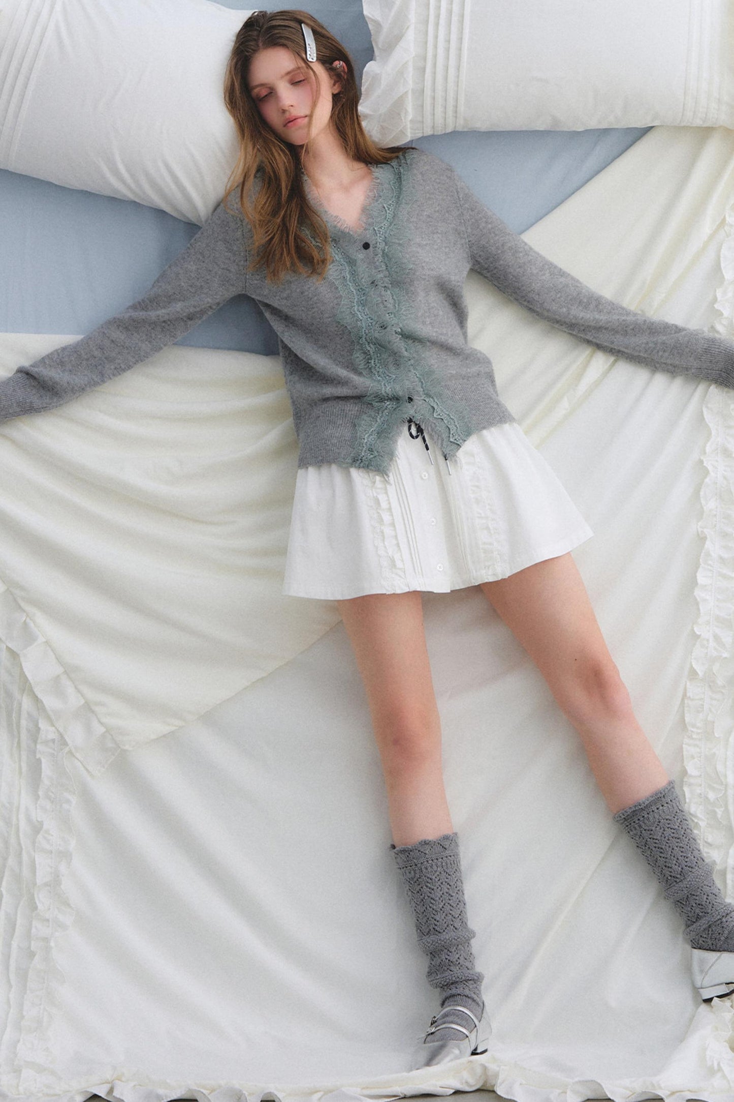 Wool Lace V-Neck Knit Top