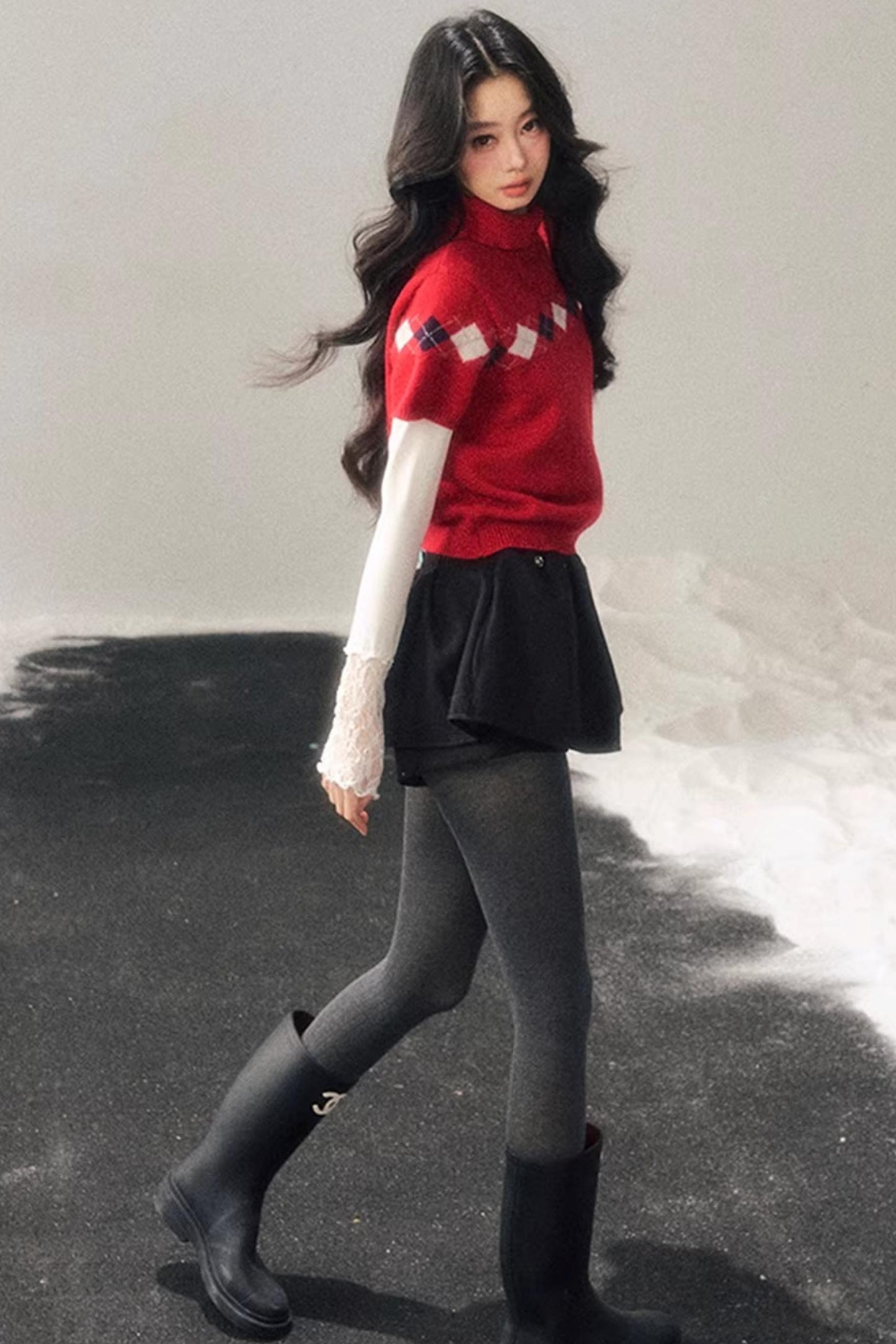 Lace Hollow-Out Slimming Top