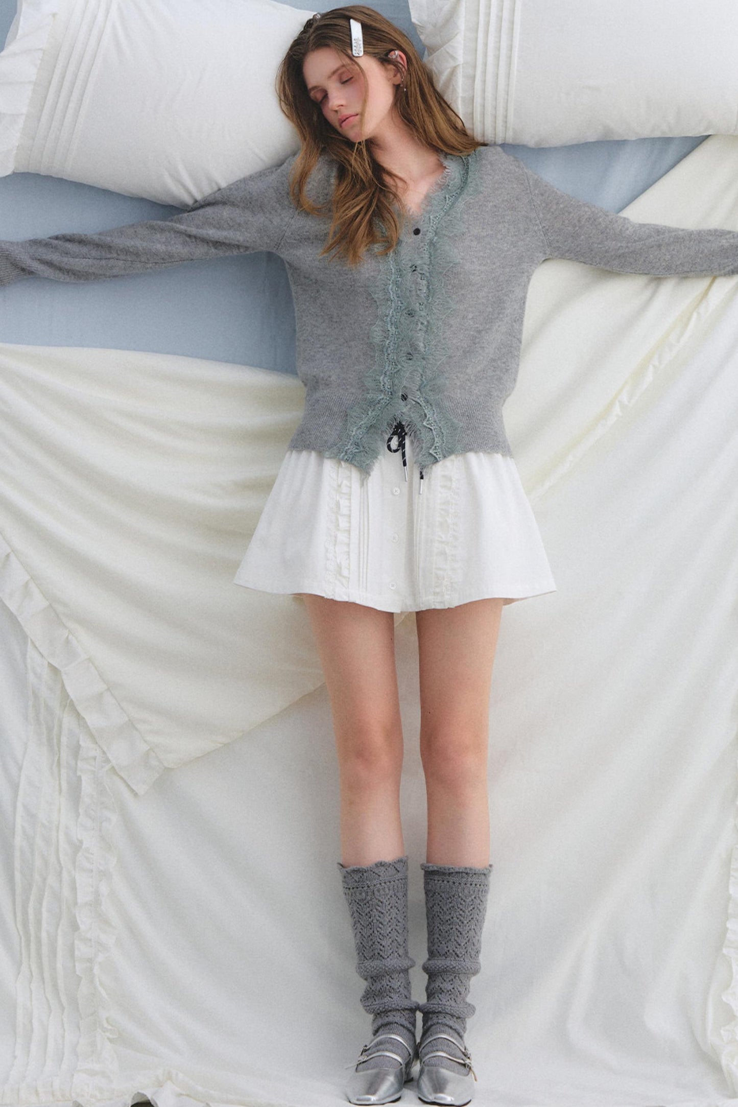 Wool Lace V-Neck Knit Top