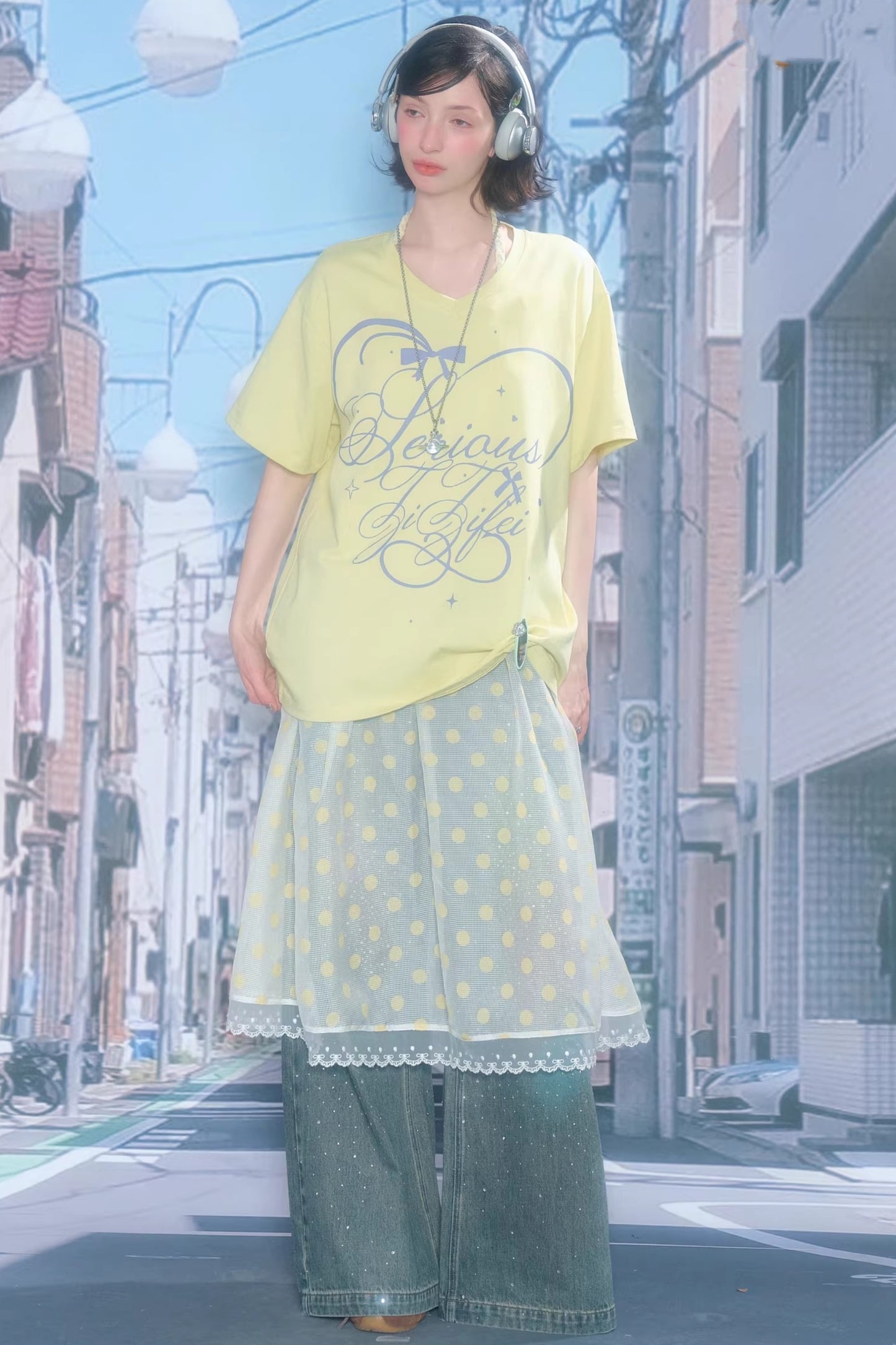 Star Falling V-Neck Top