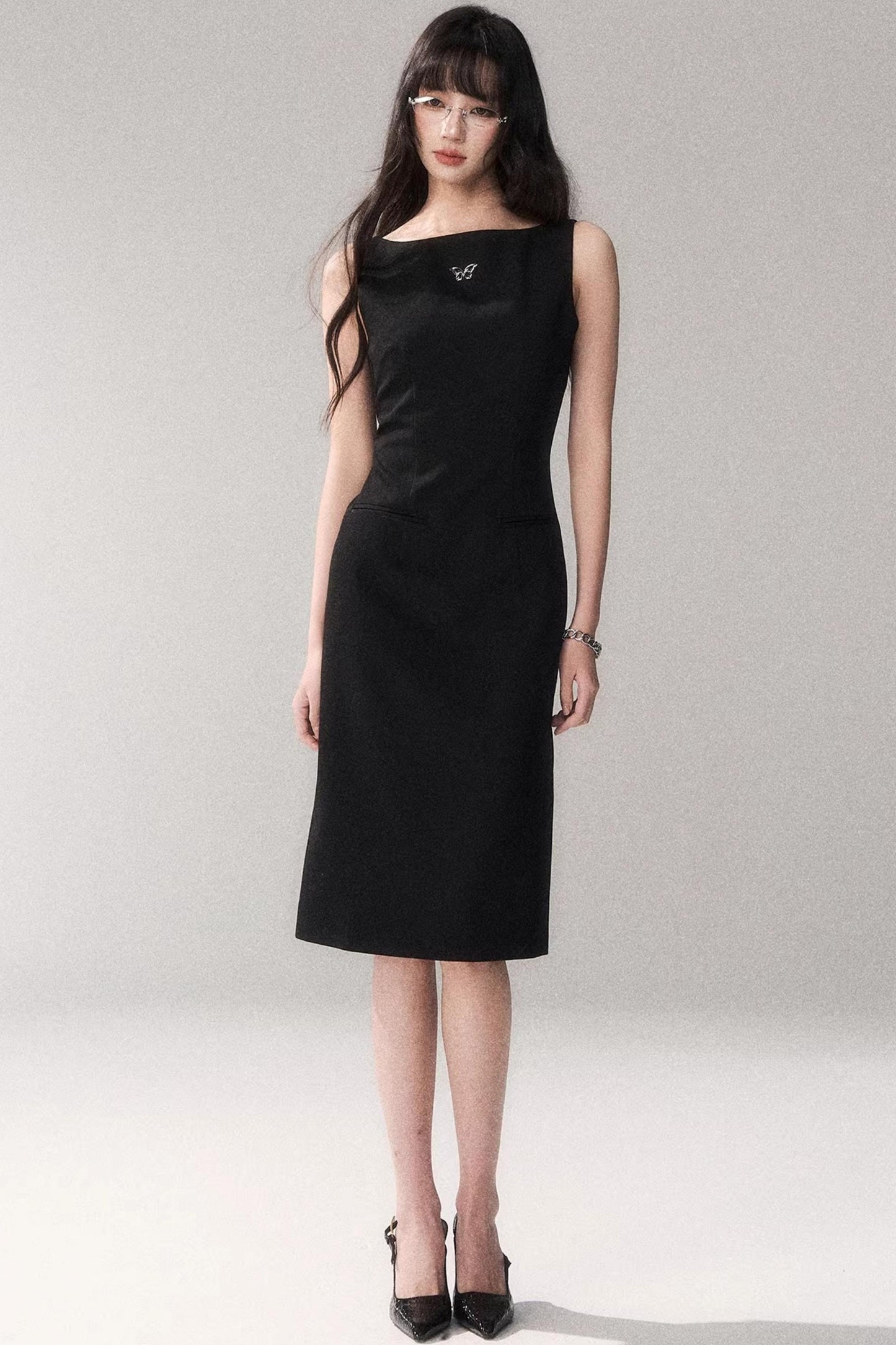 Siren schulterfreies graues Kleid