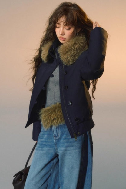 Line-Breasted Base T-Shirt