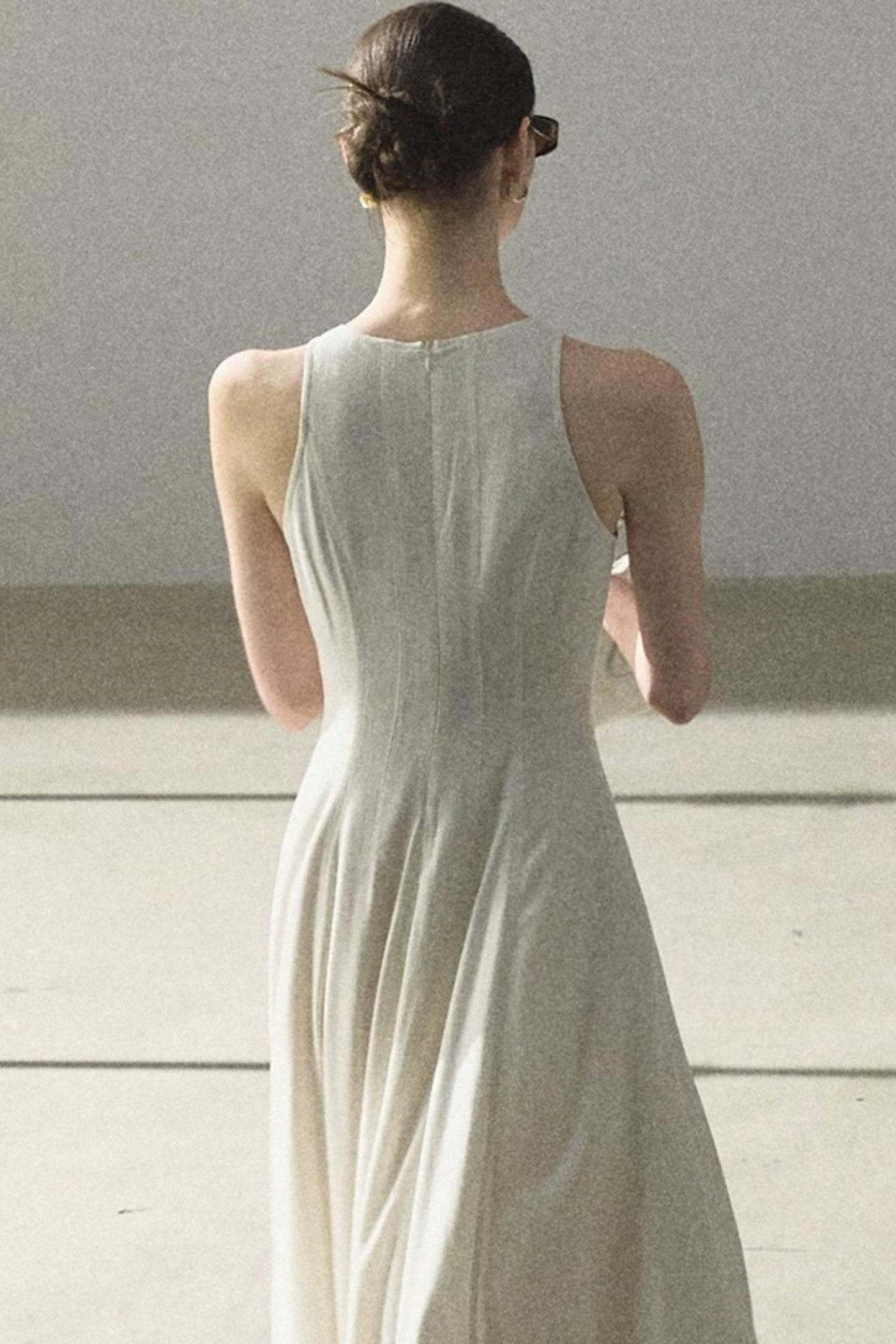 Shimmering Linen Sleeveless Dress