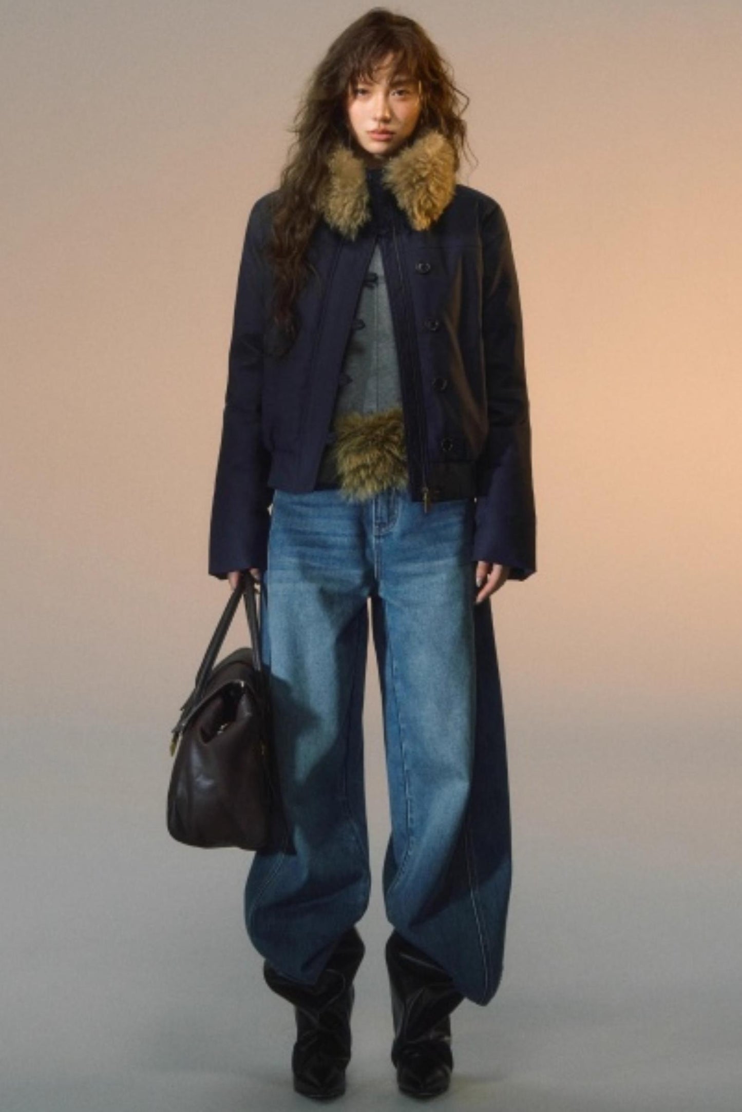 Line-Breasted Base T-Shirt