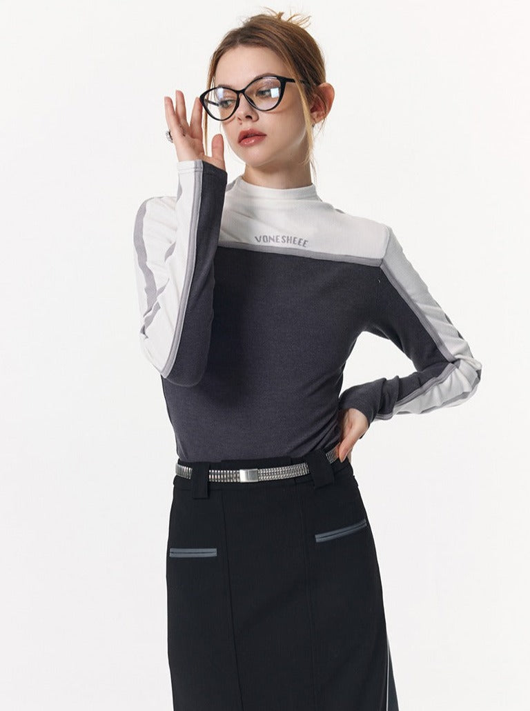 Elastic turtleneck T-shirt