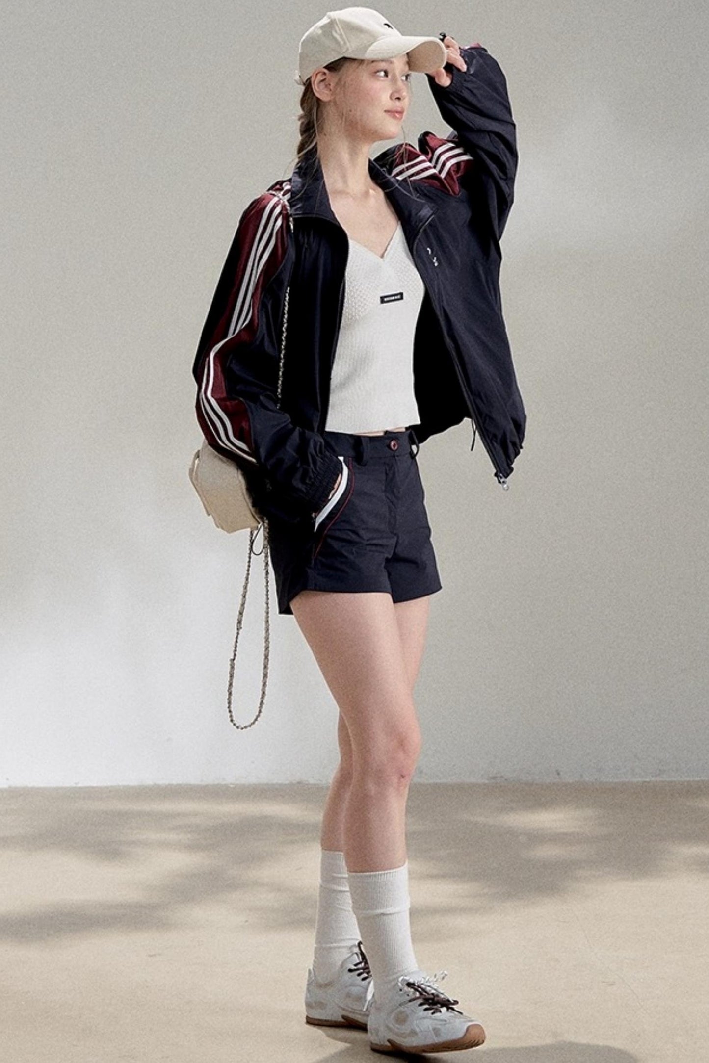 Textured White V-Neck Knitted Suspender Top