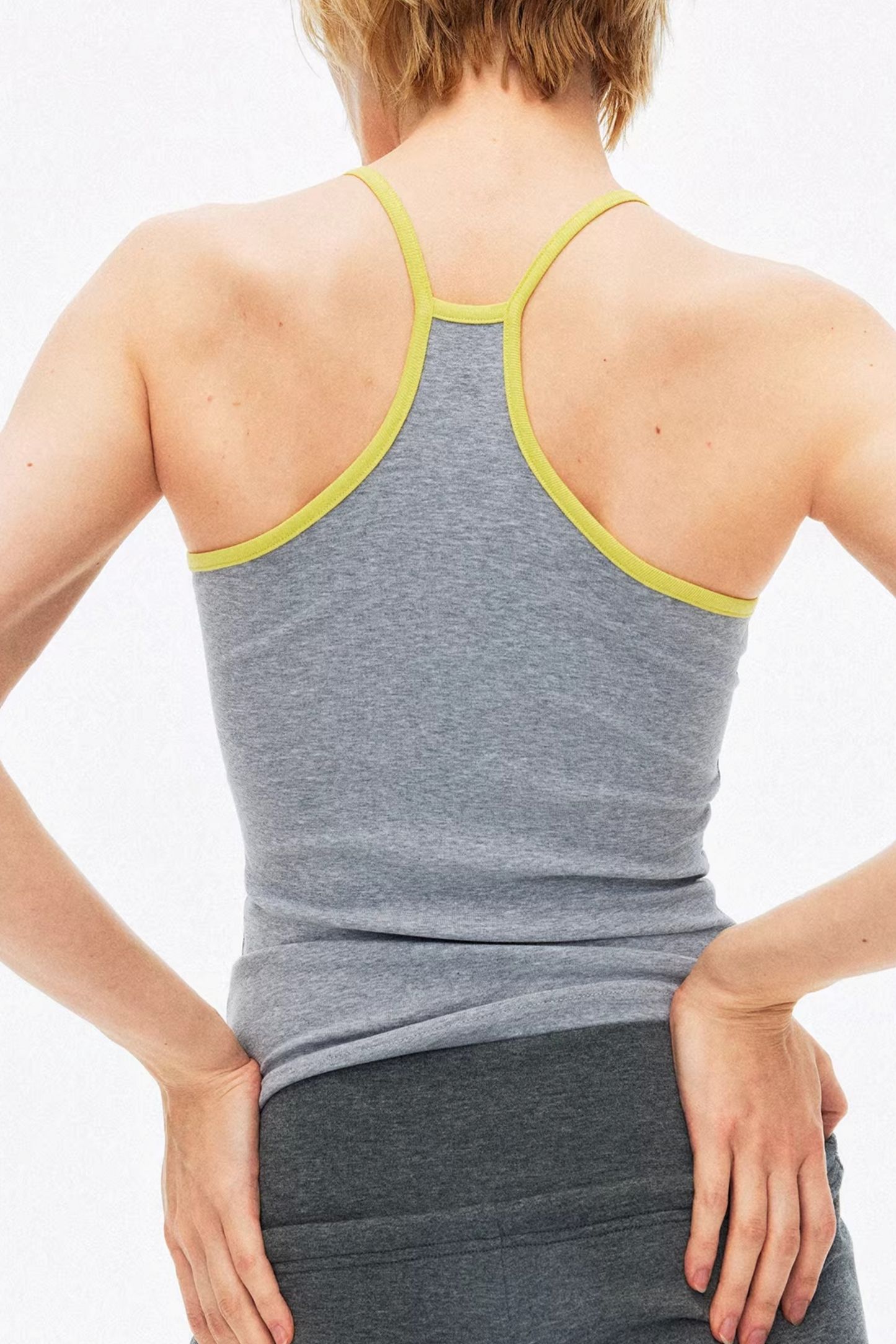 Color-Contrasting Slim-Fit Vest