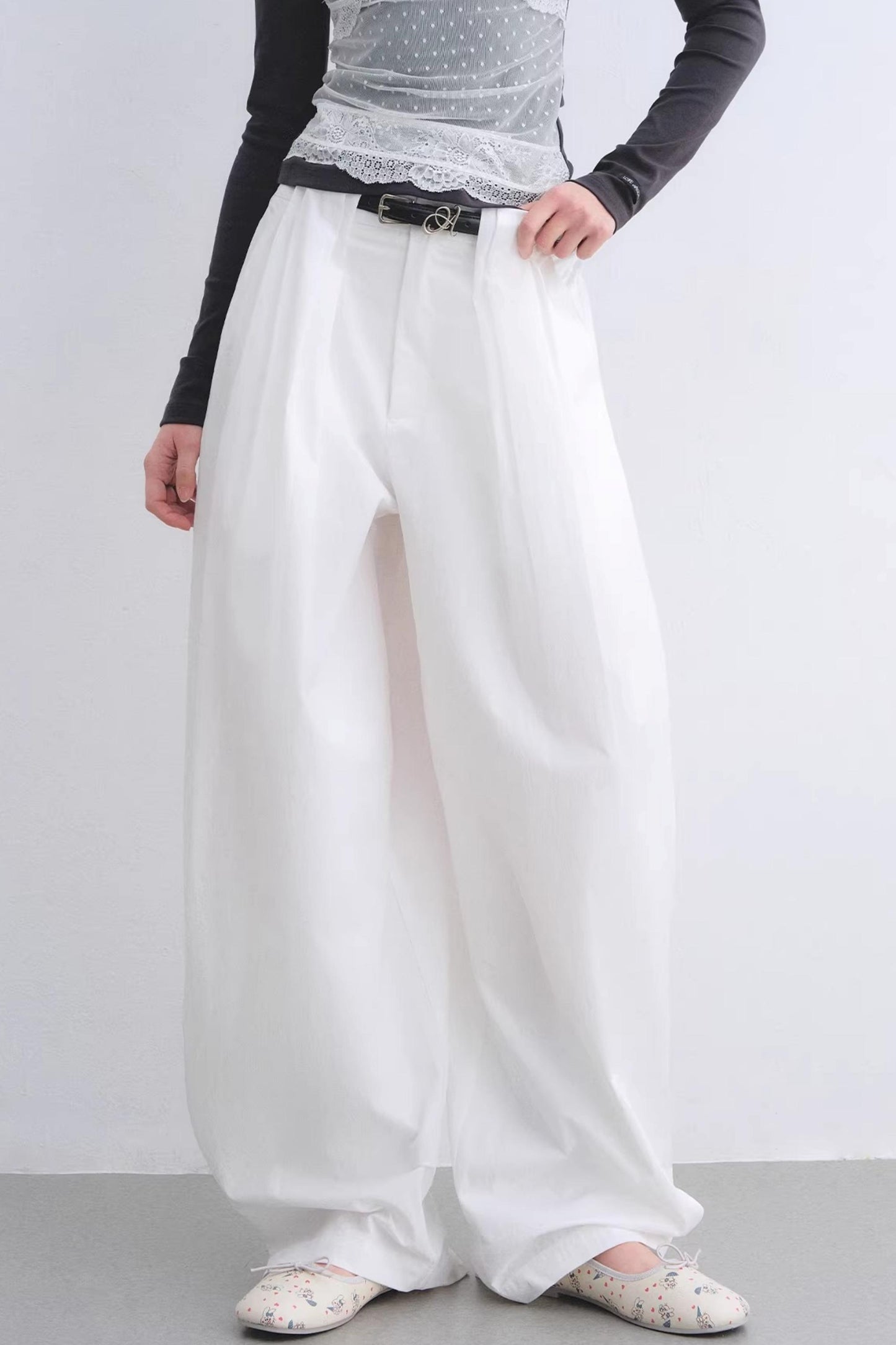 White Pleated Wide-Leg Pants Set-Up
