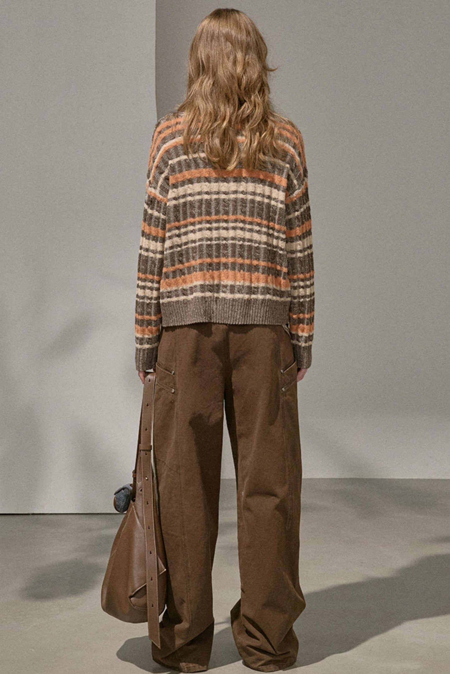 Contrast Fleece V-Neck Knit Top