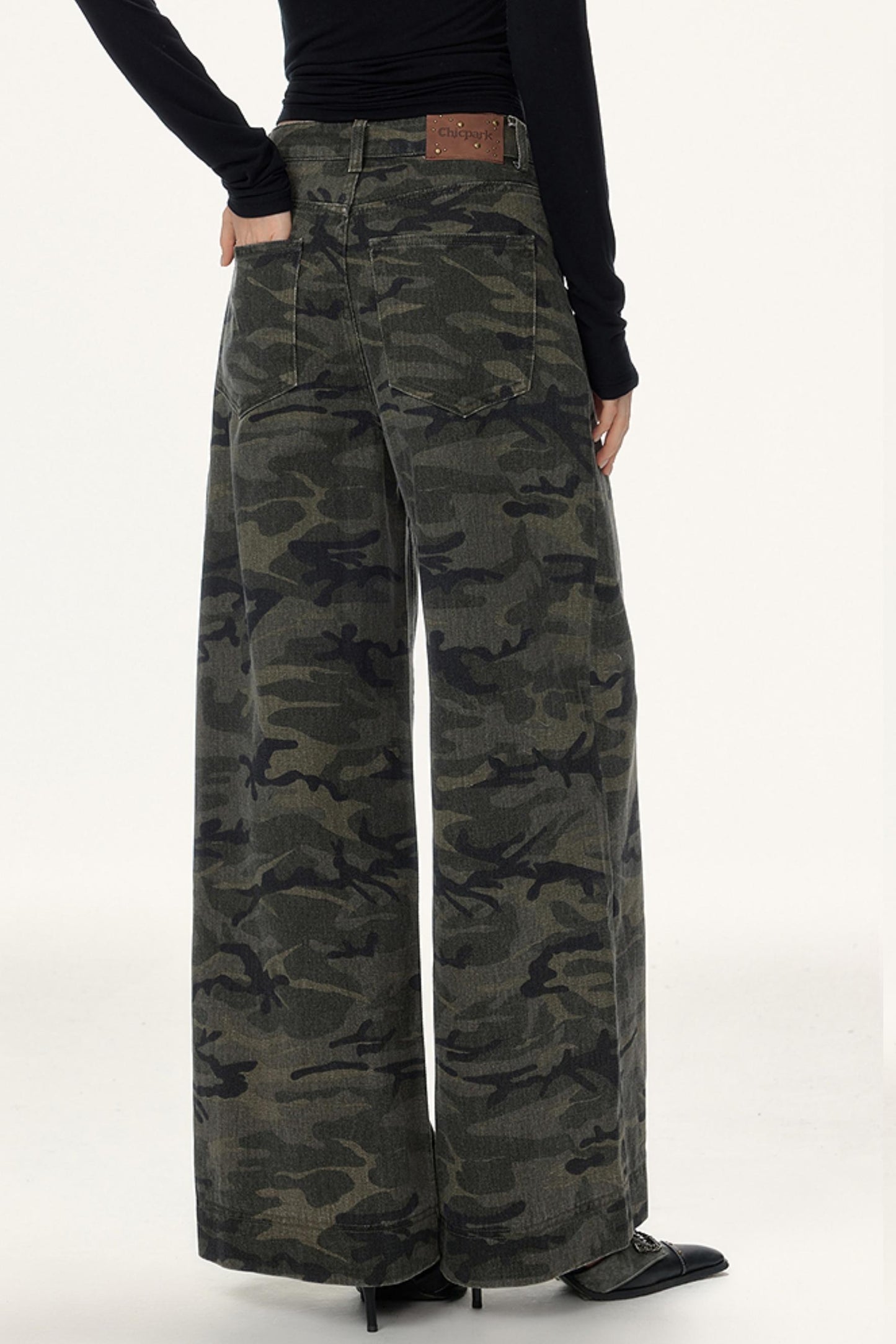 Camouflage Seam Cargo Pants