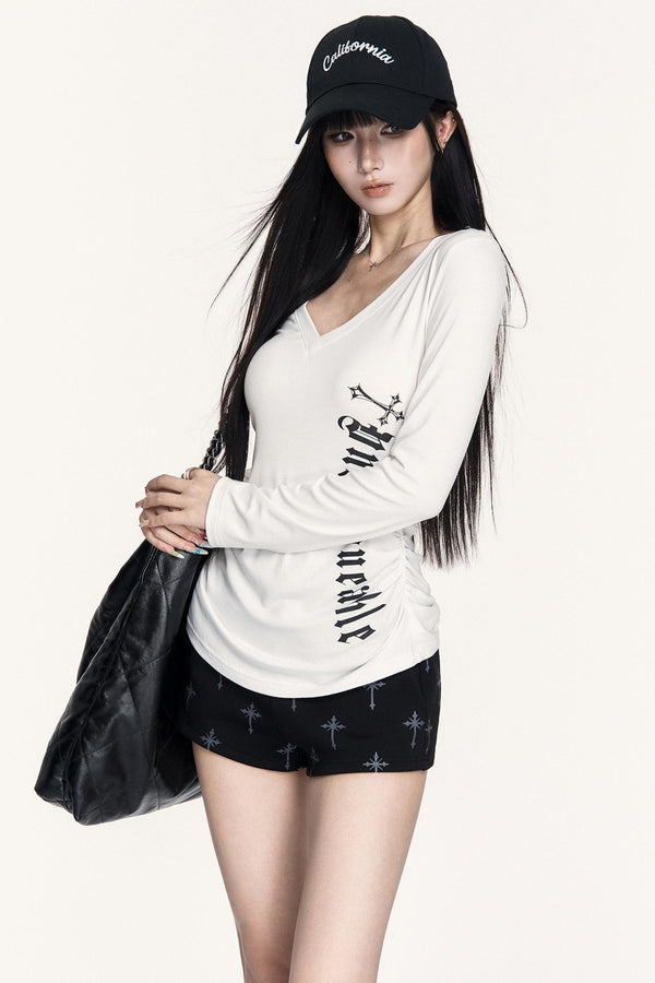 V-Neck Print Long-Sleeved T-Shirt