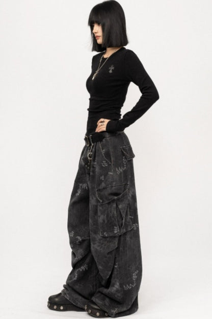 Retro Black Slim-Fitting Top