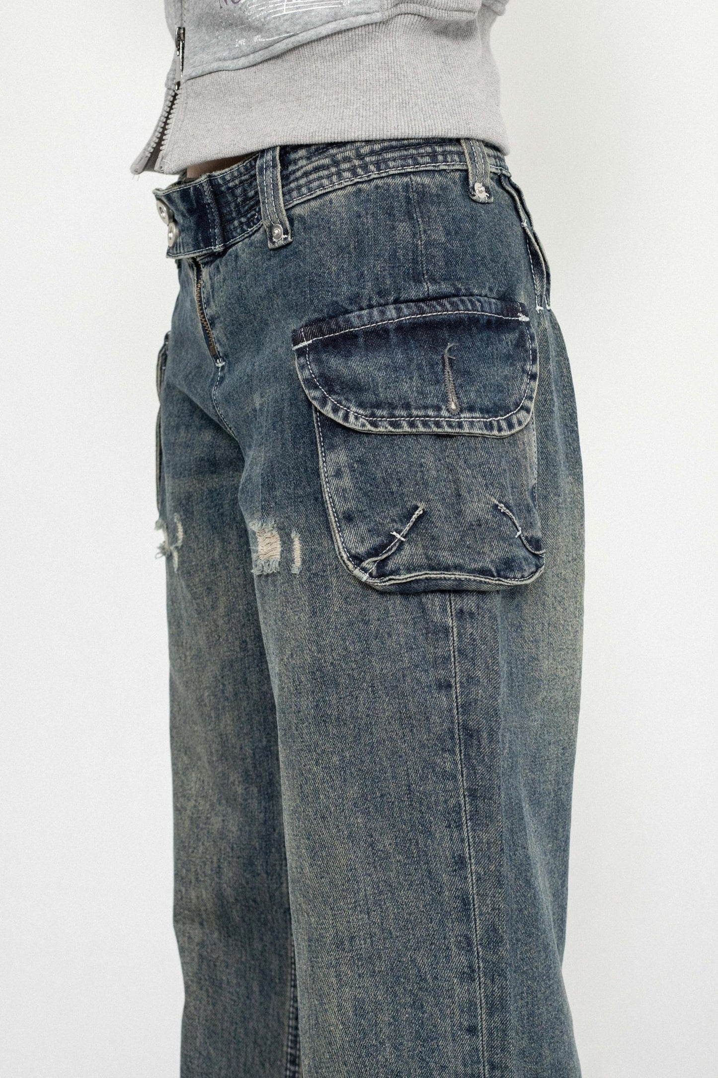 Retro Low-Rise Flared Jeans