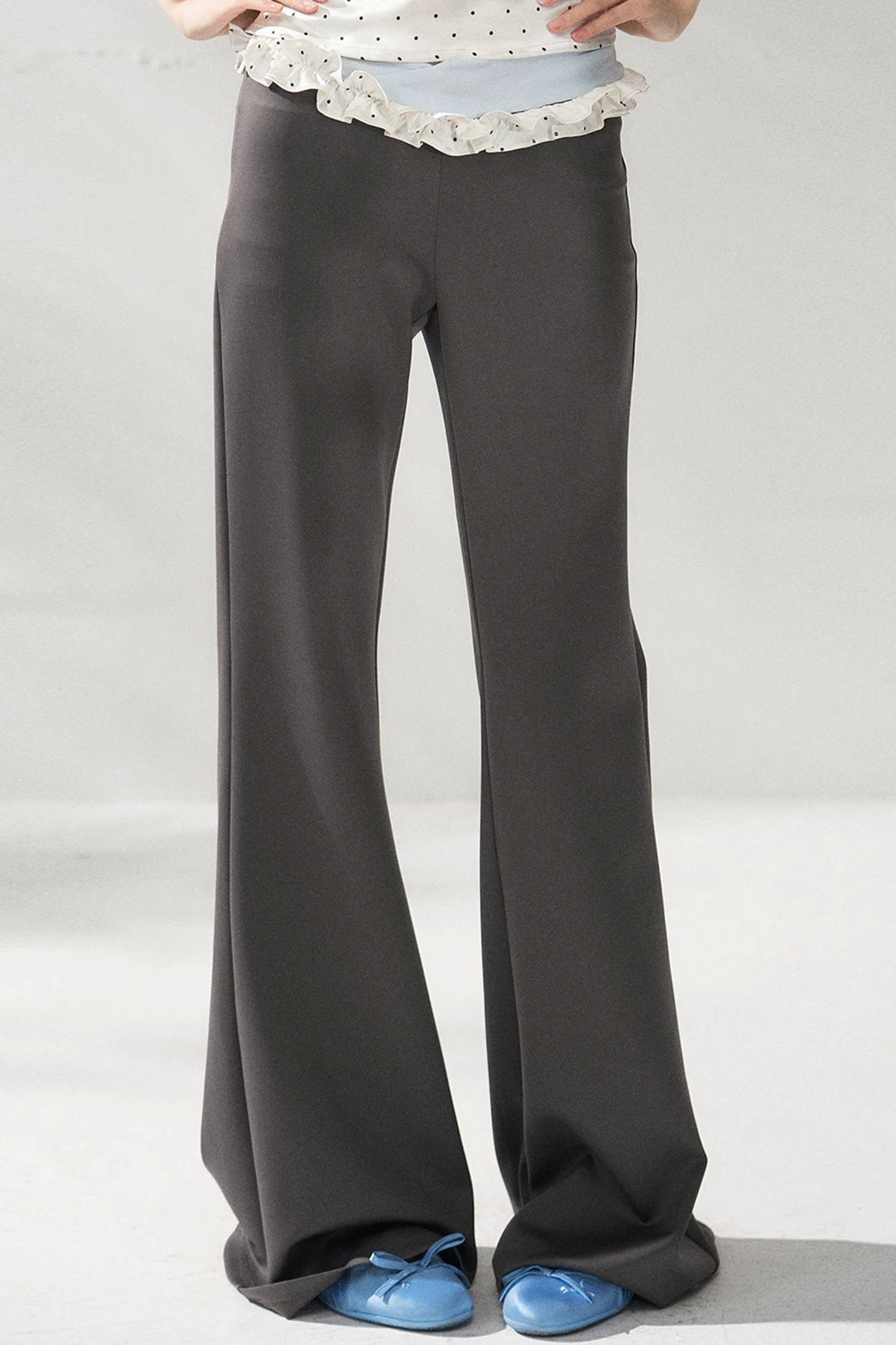 Pantalones de yoga acampanados de cintura alta
