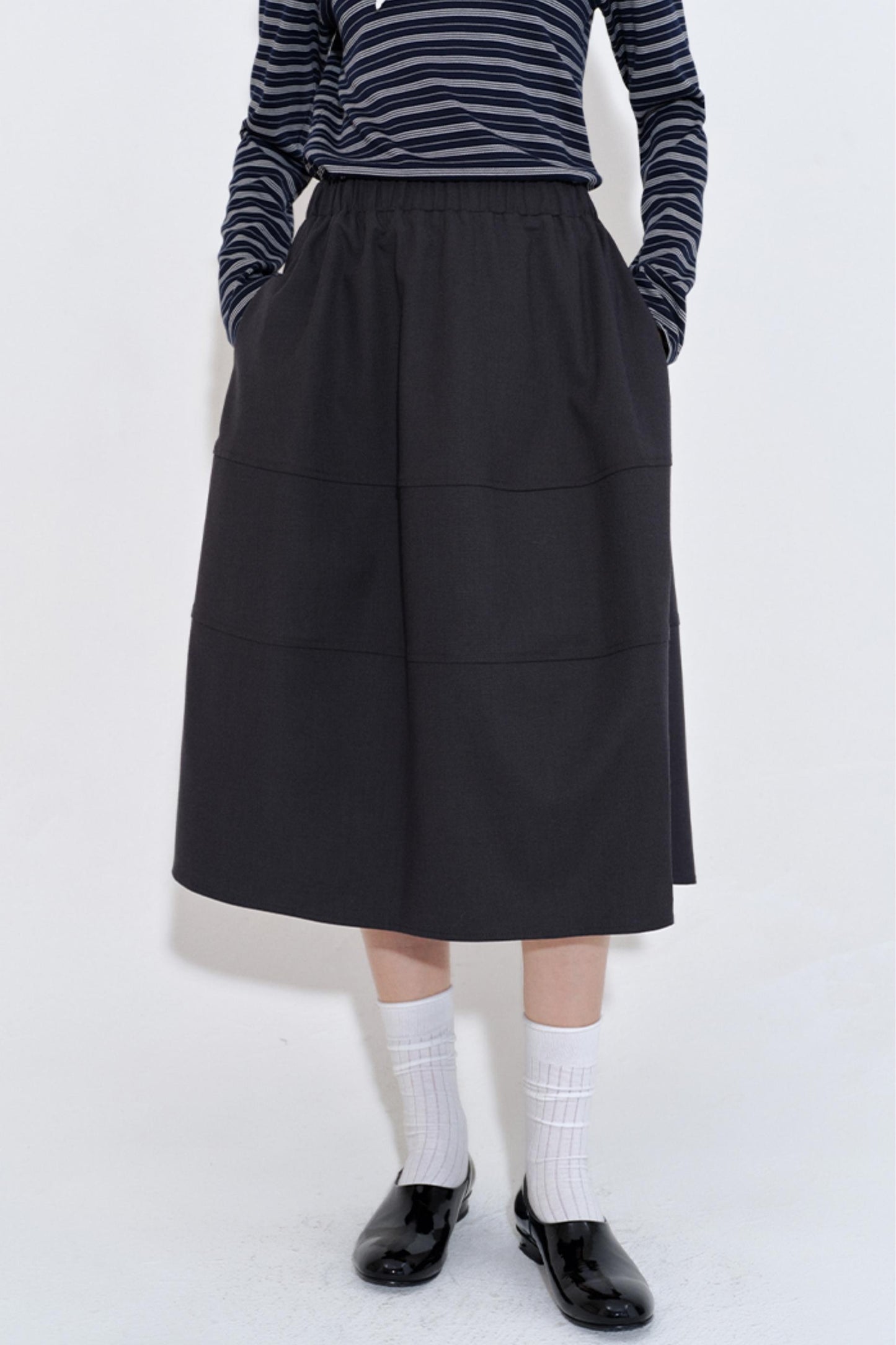 Versatile Airy Silhouette Elastic Waist Skirt