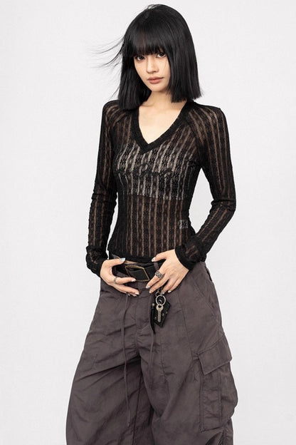 Retro Lace Slim Sleeve Top