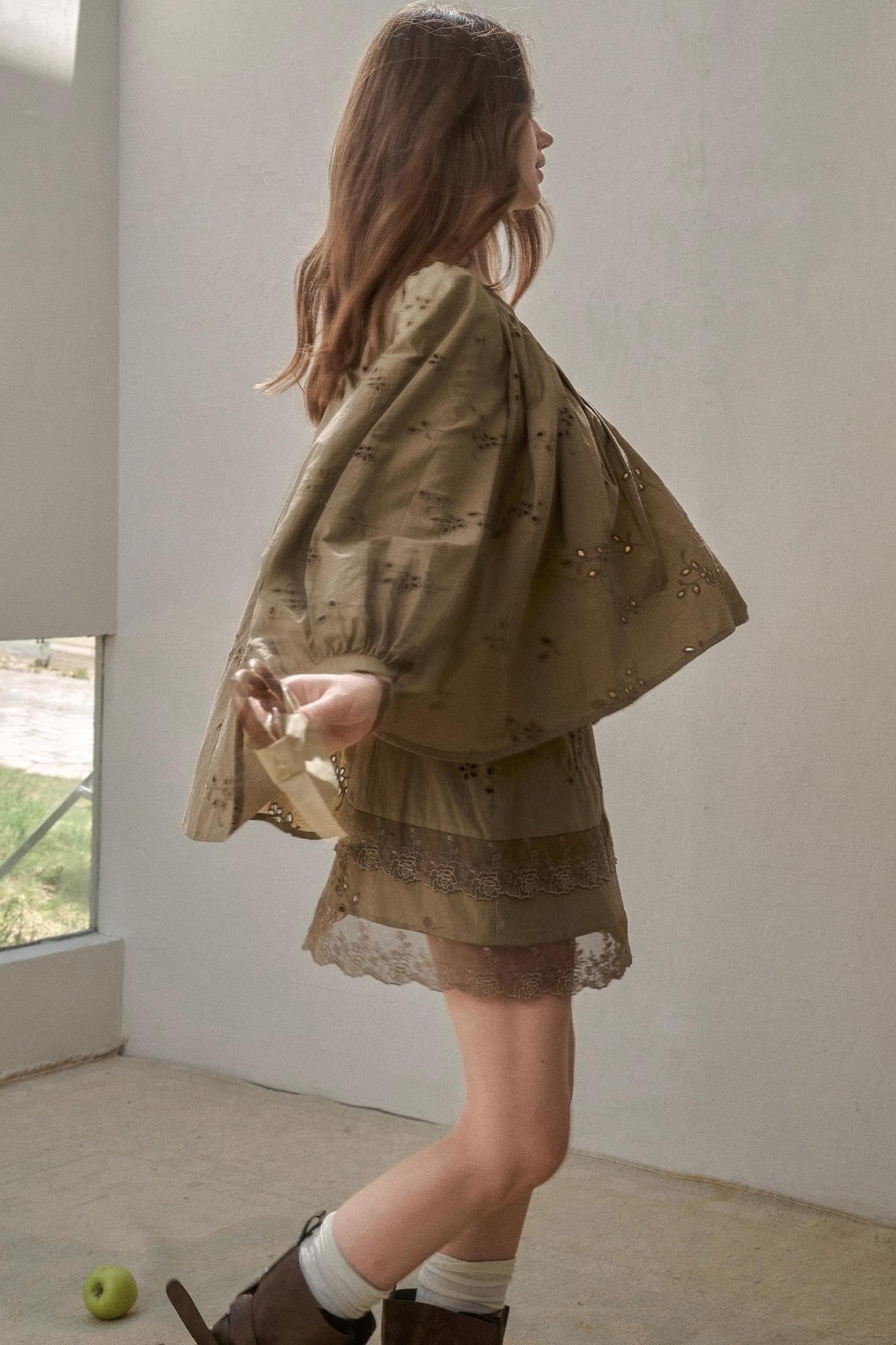 Embroidery Elegant Slanted Shoulder Skirt Set-Up