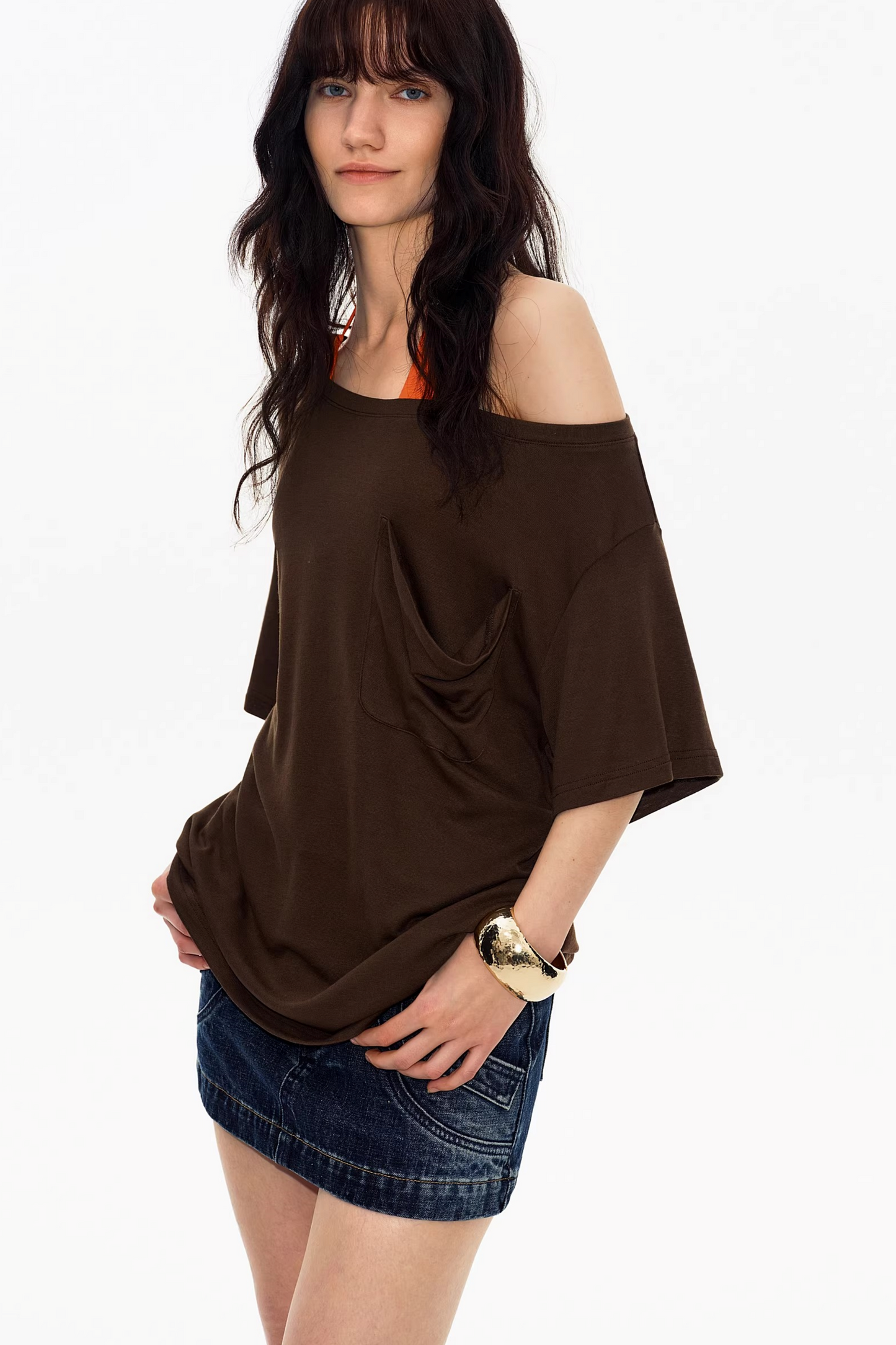 오프숄더 비대칭 탑