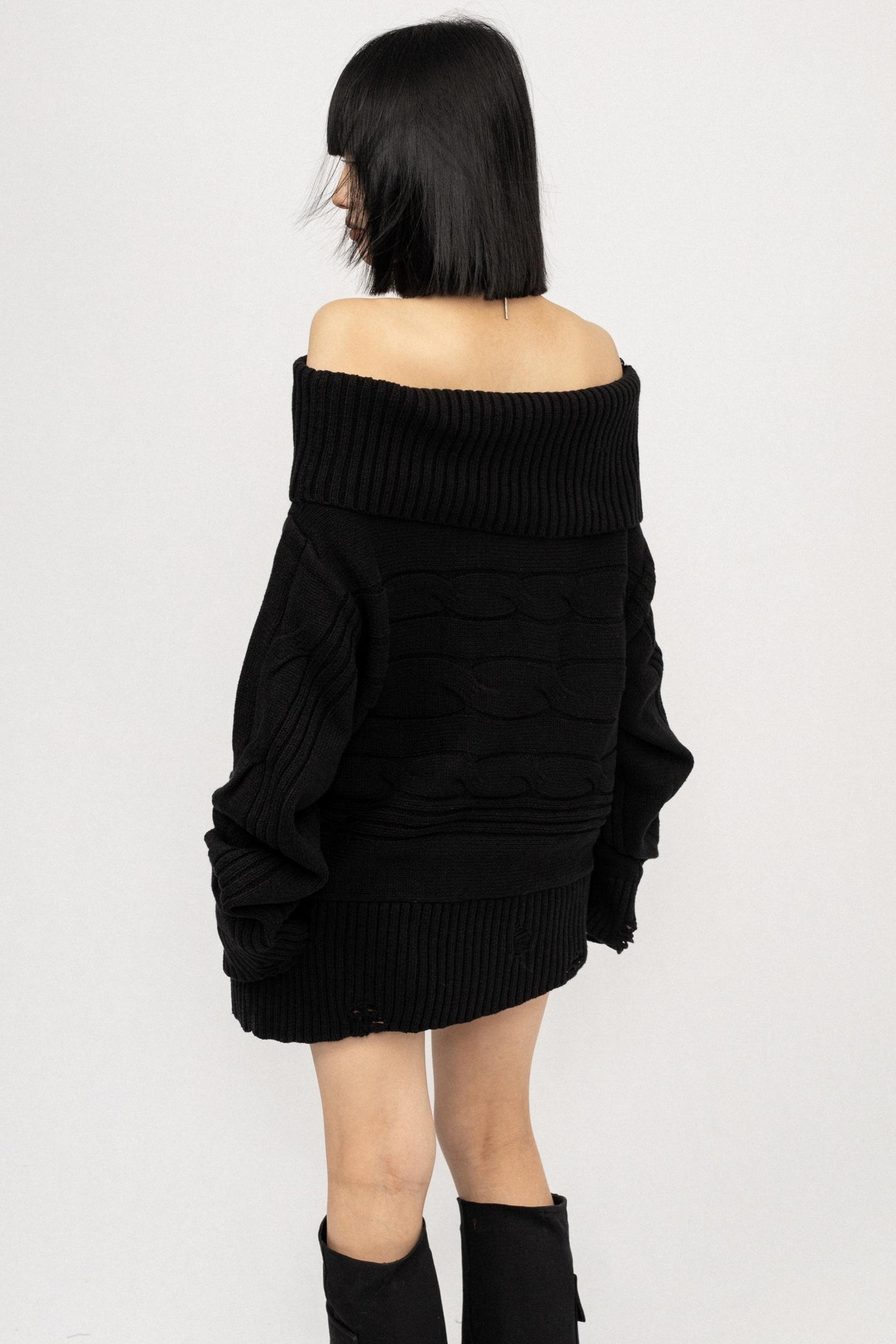 Vintage Bow Print Off-the-Shoulder Top