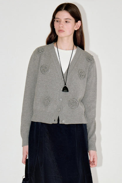 Age-Reducing Floral Knit Top