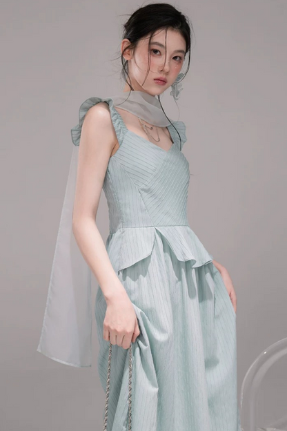 Conjunto de vestido de cinta transparente verde azulado claro