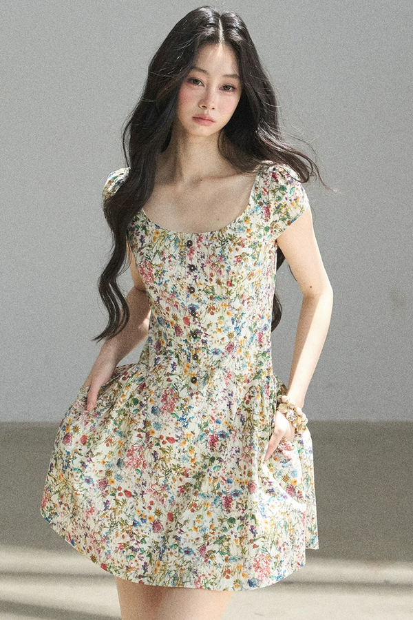 Youthful Floral Puffy Dress