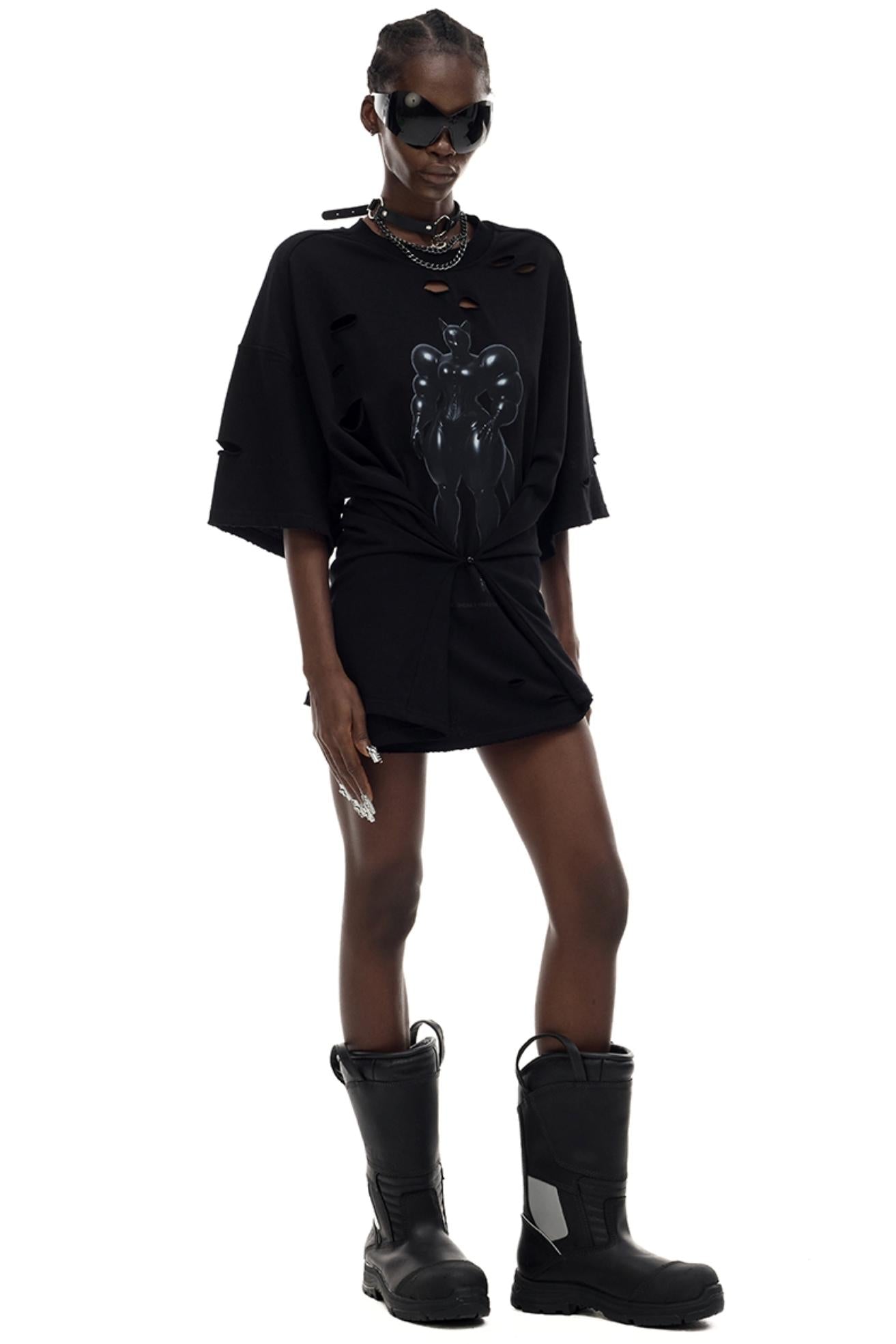 Cat Print Waist Black T-Shirt