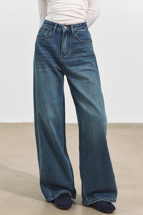 Three-Dimensional Split Wide-Leg Jeans