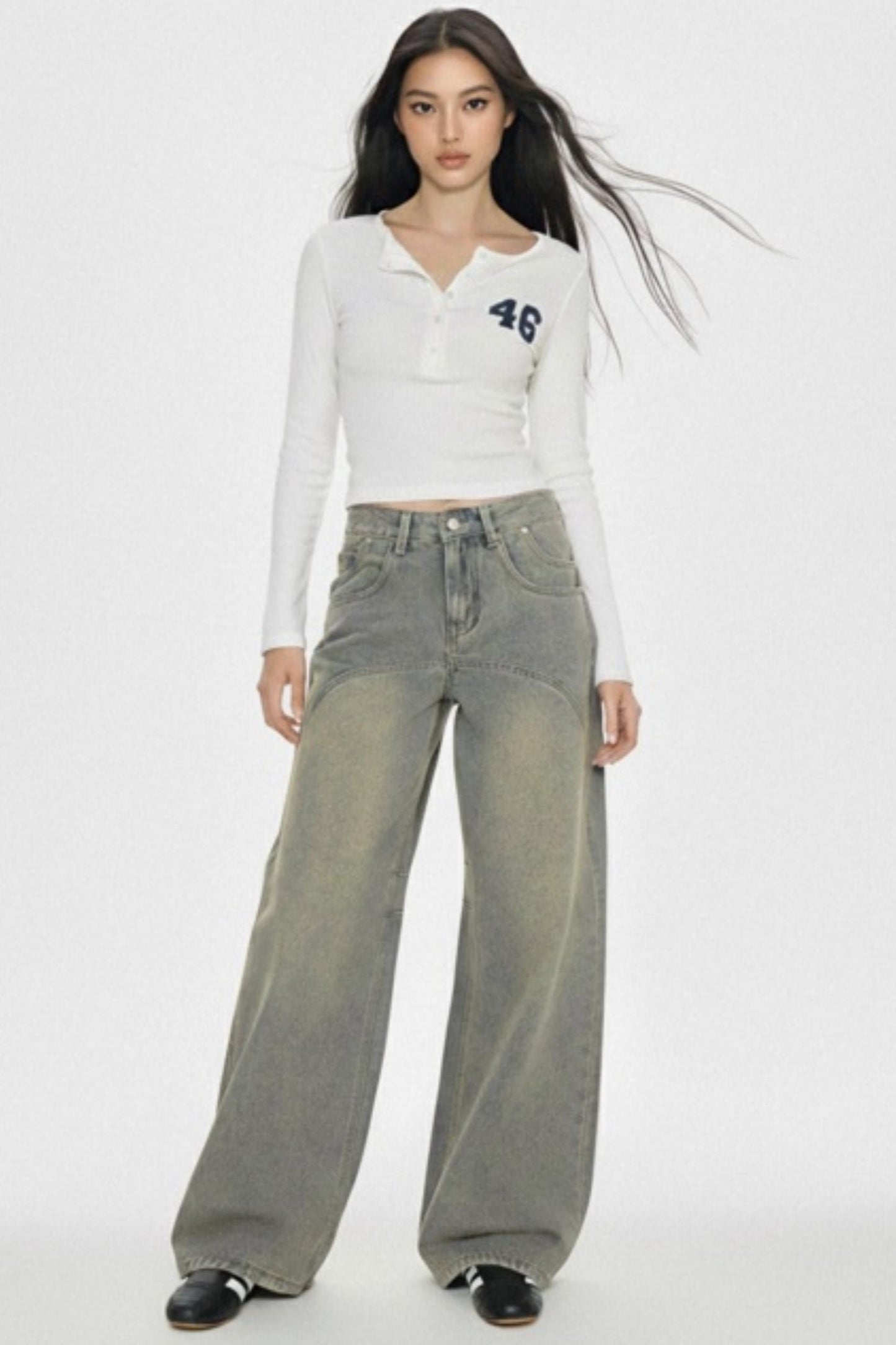 Retro Distressed Scimitar Jeans