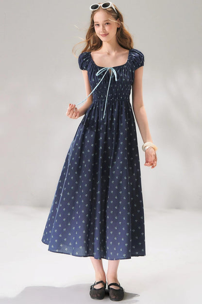 Abito floreale blu navy con lacci