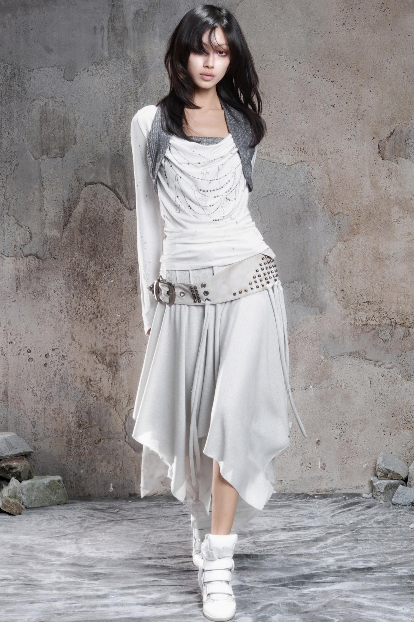 Irregular Multi-Layer Slim Rivet Skirt