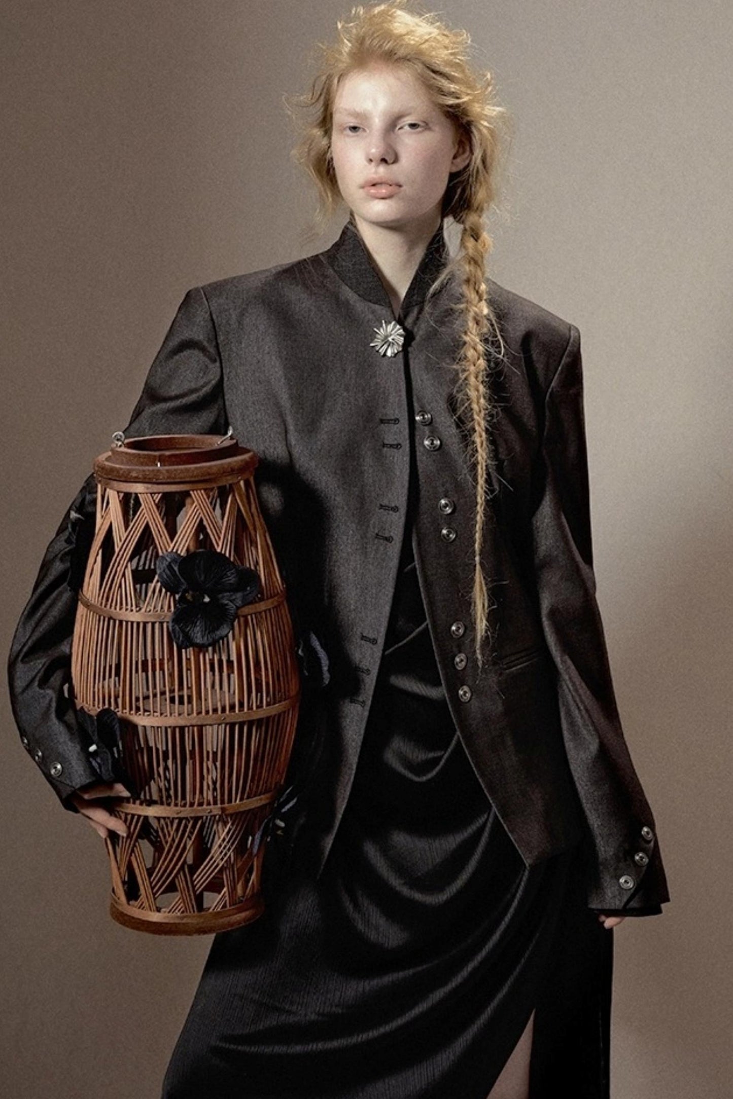 Shoulder Cut Moon Marks Blazer