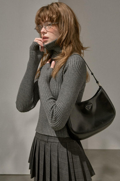 Stand-Up Collar Bottom Sweater