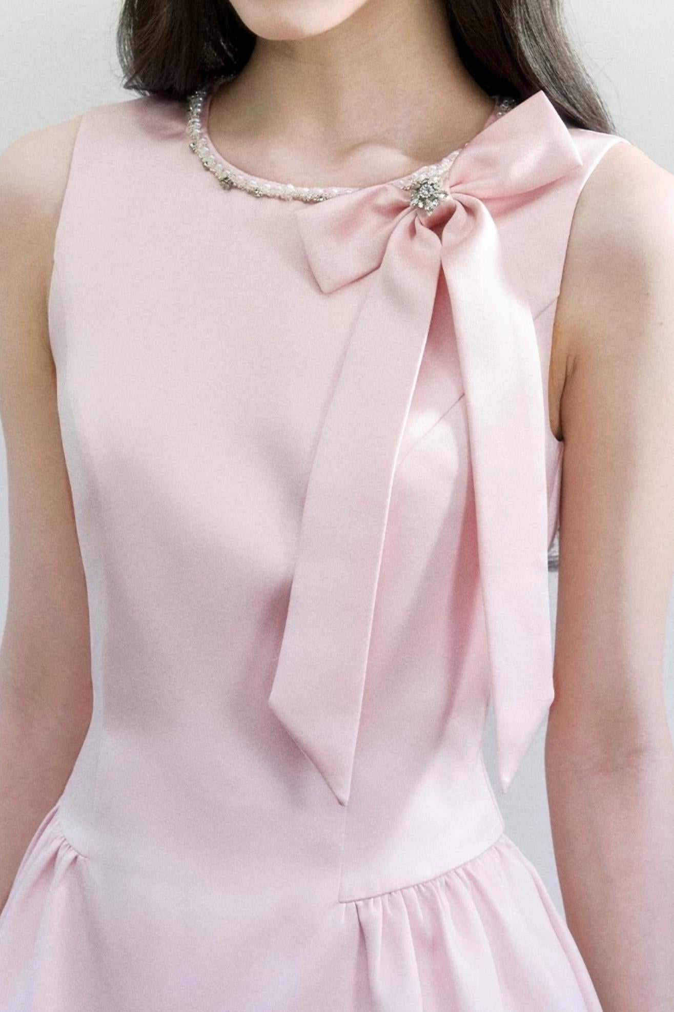 Abito da principessa rosa in raso