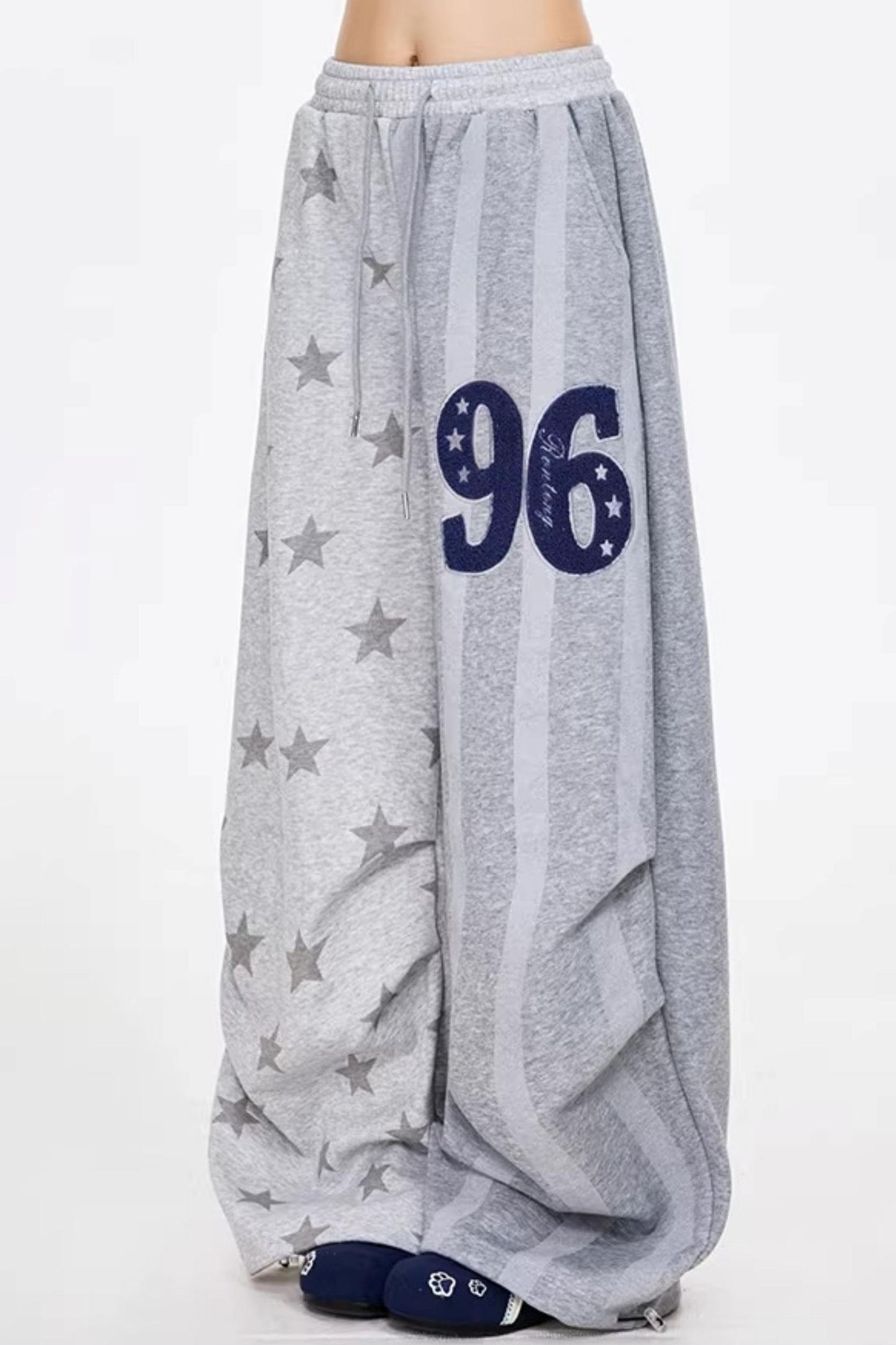 Freizeithose mit weitem Bein und Sternenmuster