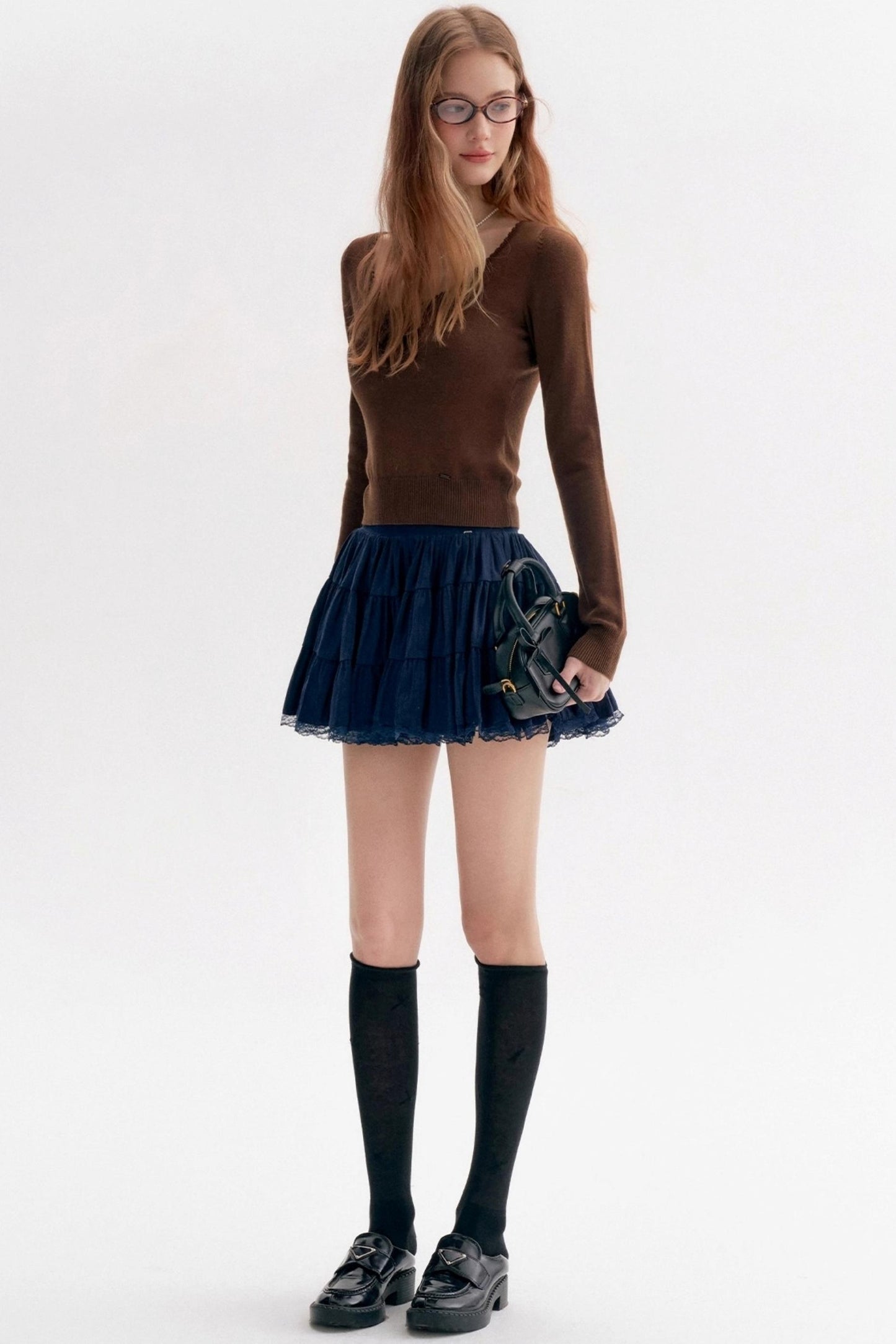 Bow Wavy Lace U-Neck Slim Top