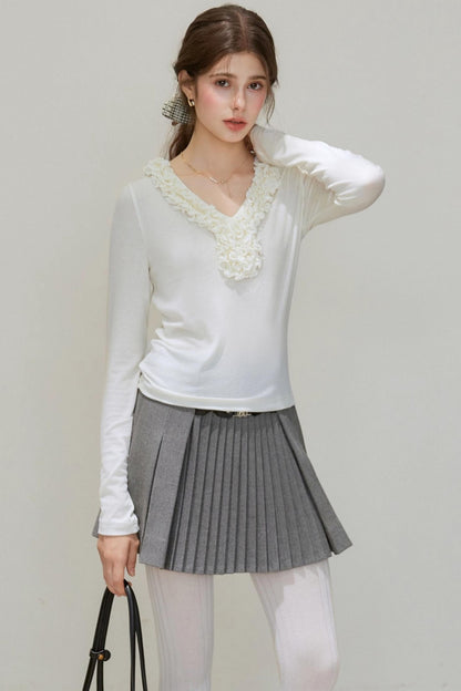 V-Neck Long-Sleeved Base Shirt