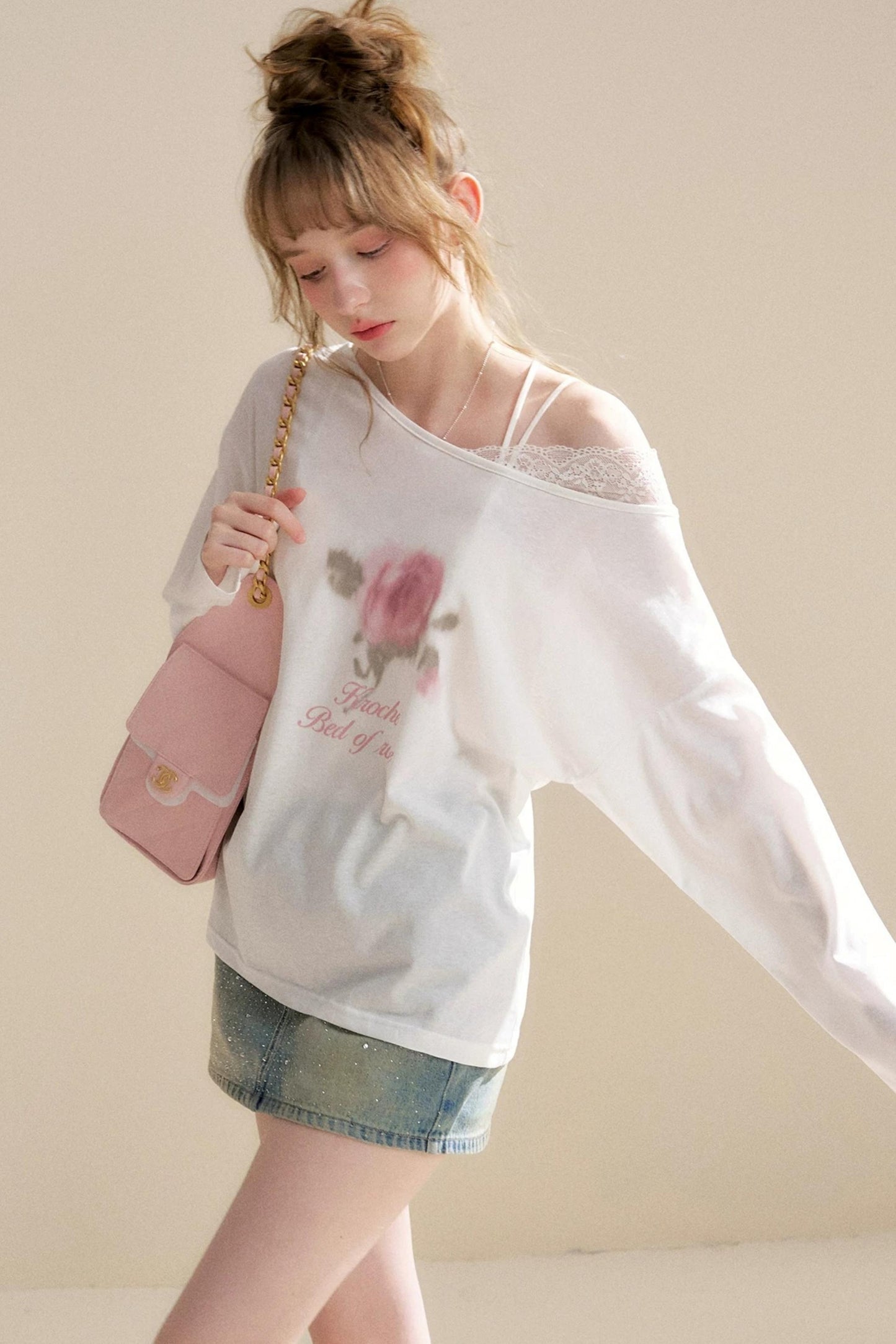 Blusa in Lyocell con Spalle Scoperte e Rose