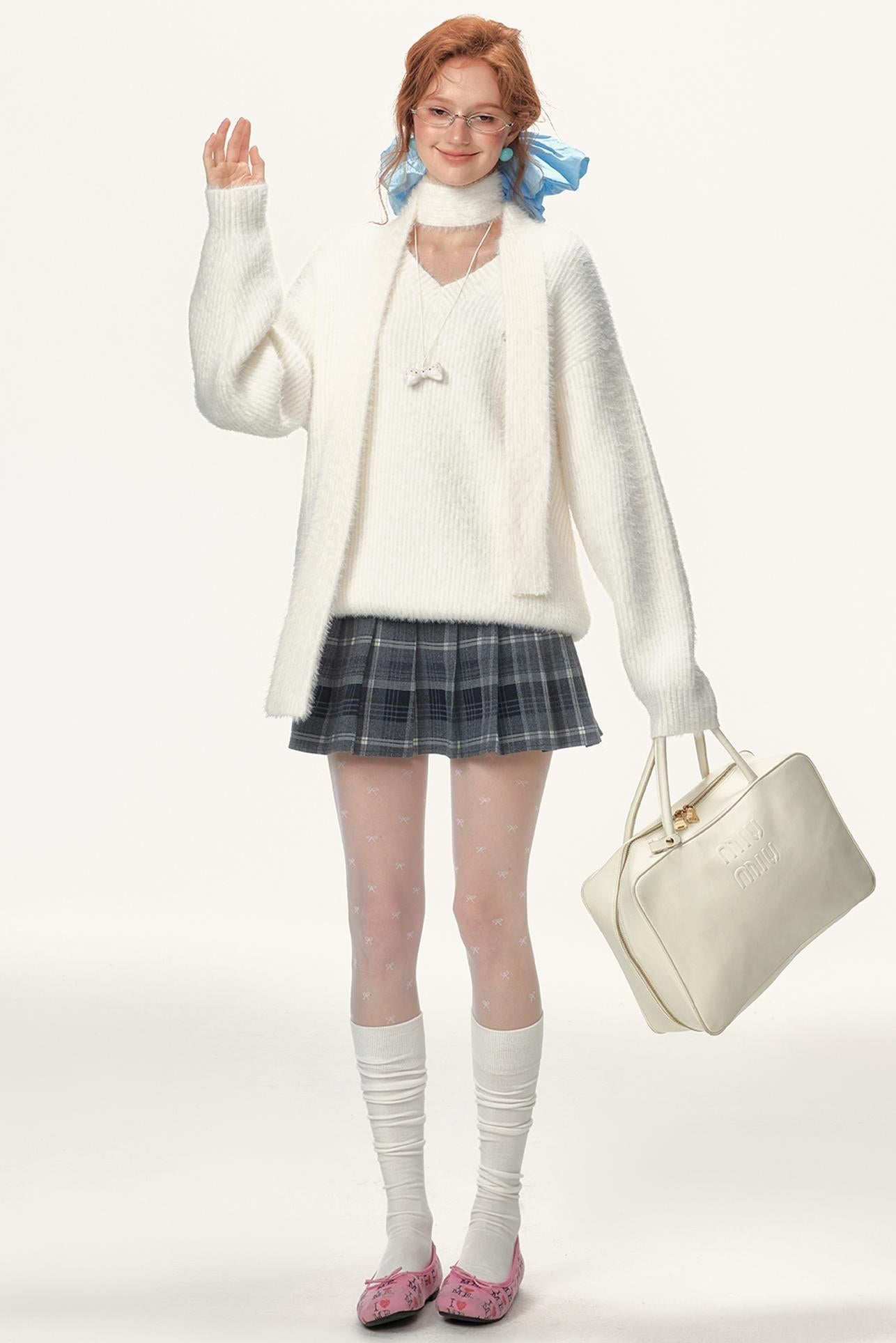 Streamer Soft Waxy Knitwear Top