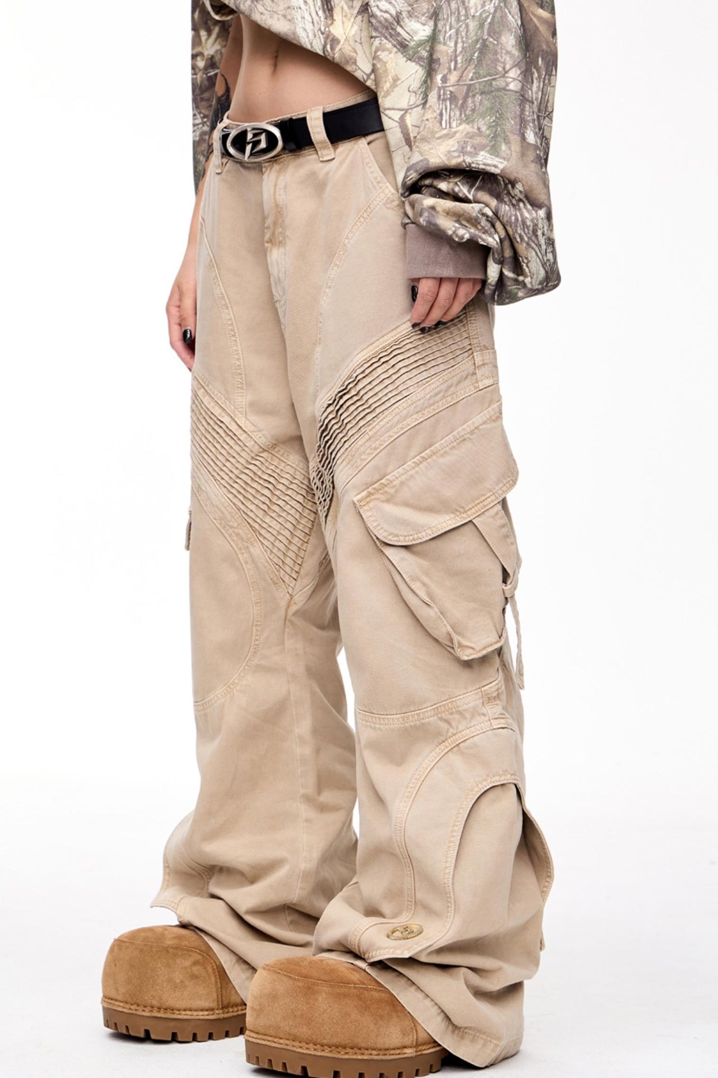 Pleated Bootcut Cargo Pants