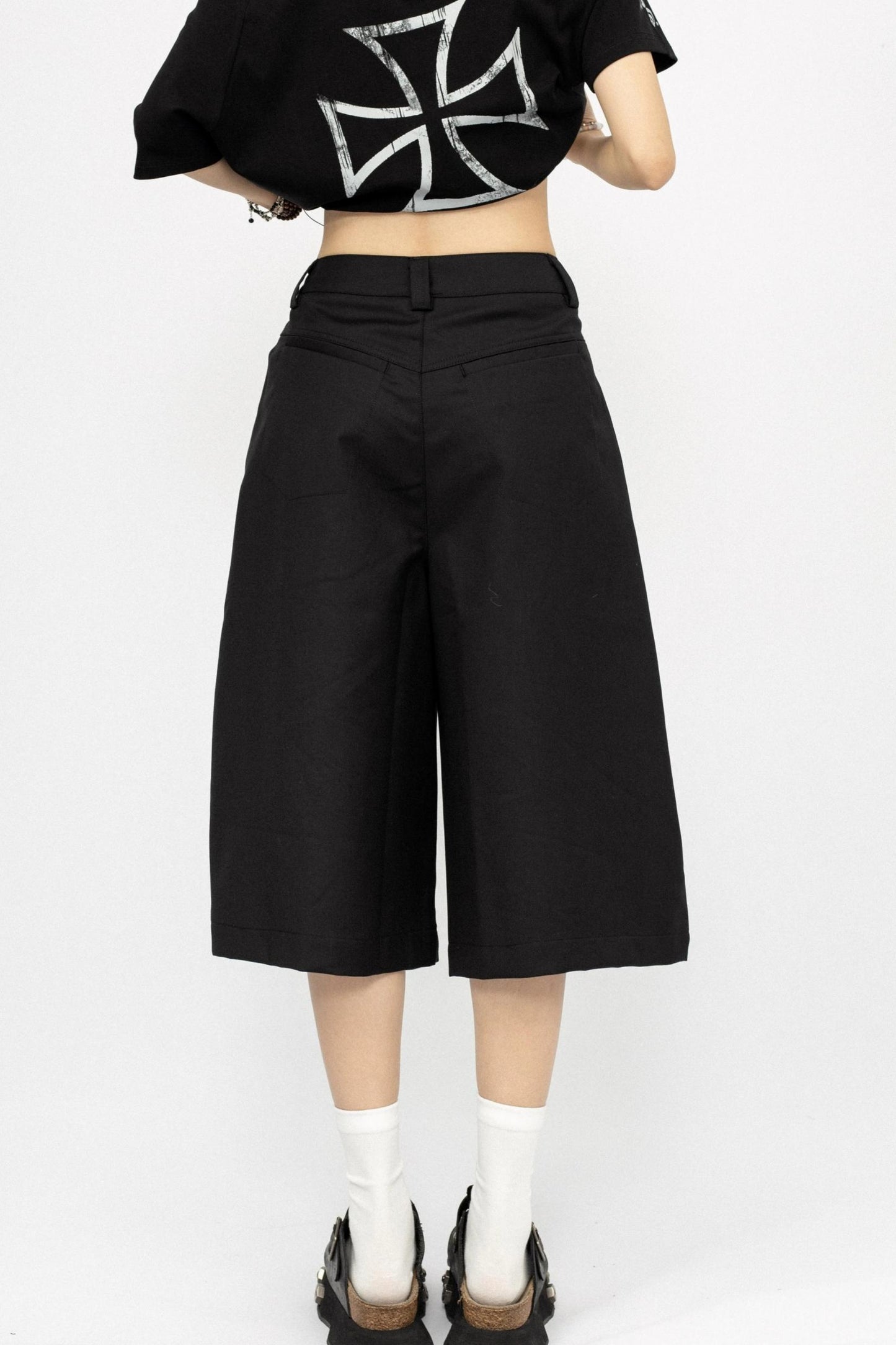 Casual Black Loose Shorts