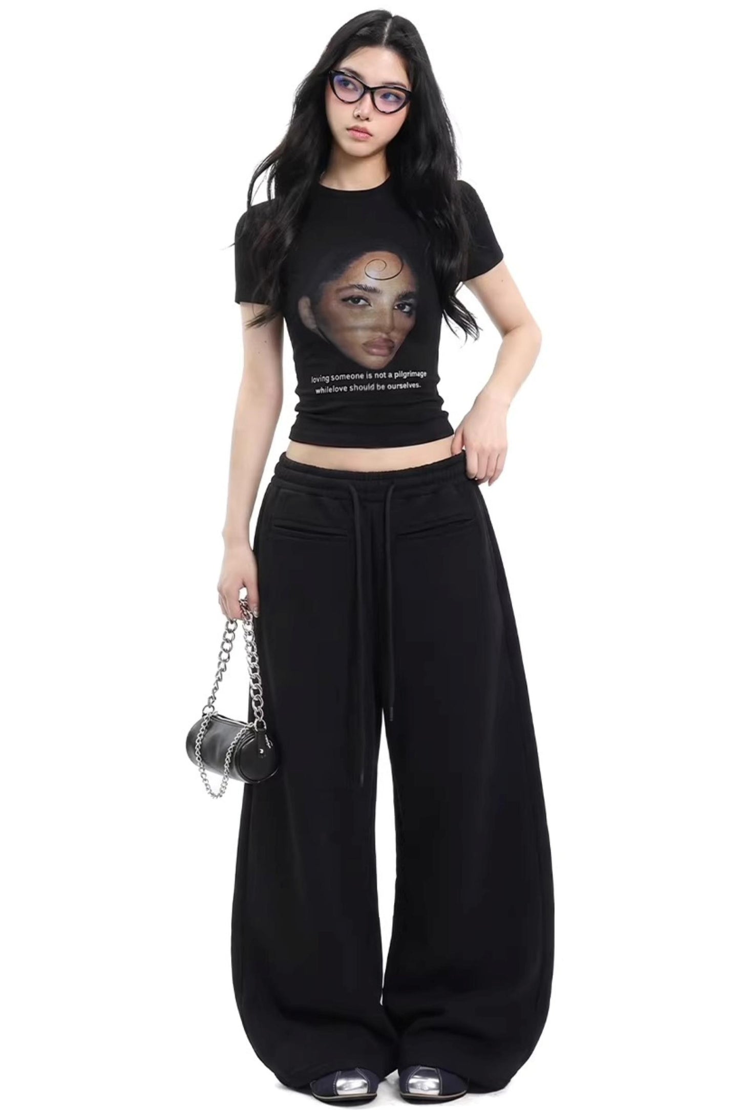 Retro Black Slim-Fitting Printed Top