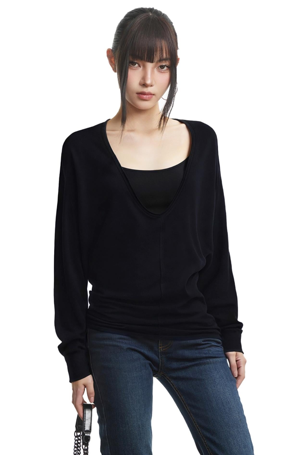 Center Stitched Bat Sleeve Knit Top