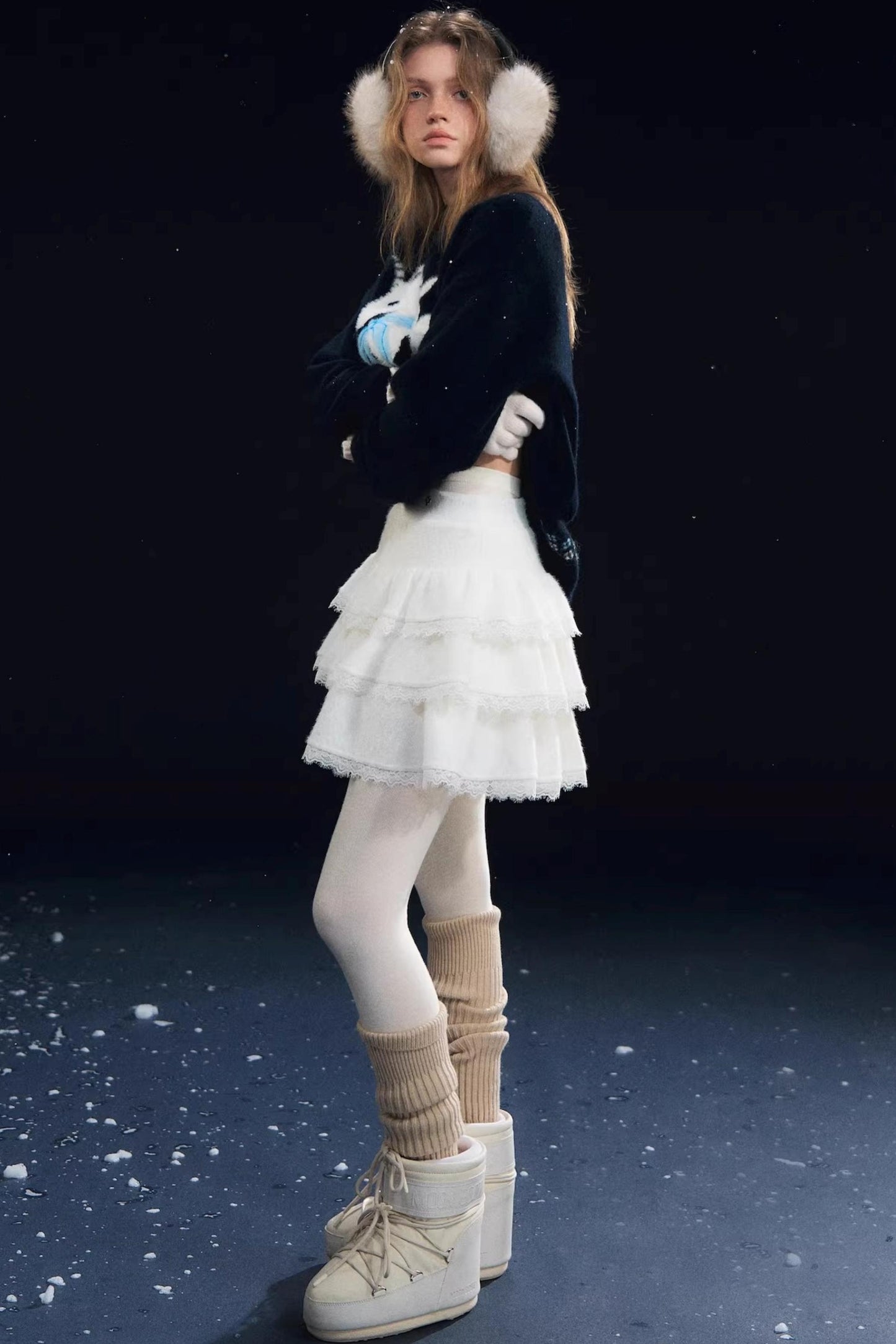 Lace Spliced Velvet Skirt