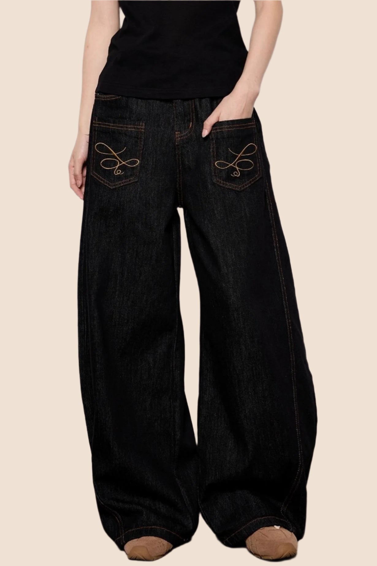 Casual Cow Color Embroidered Jeans