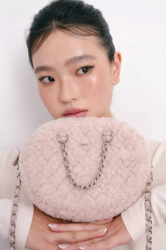 퍼지 벨벳 퀼팅 핸드백